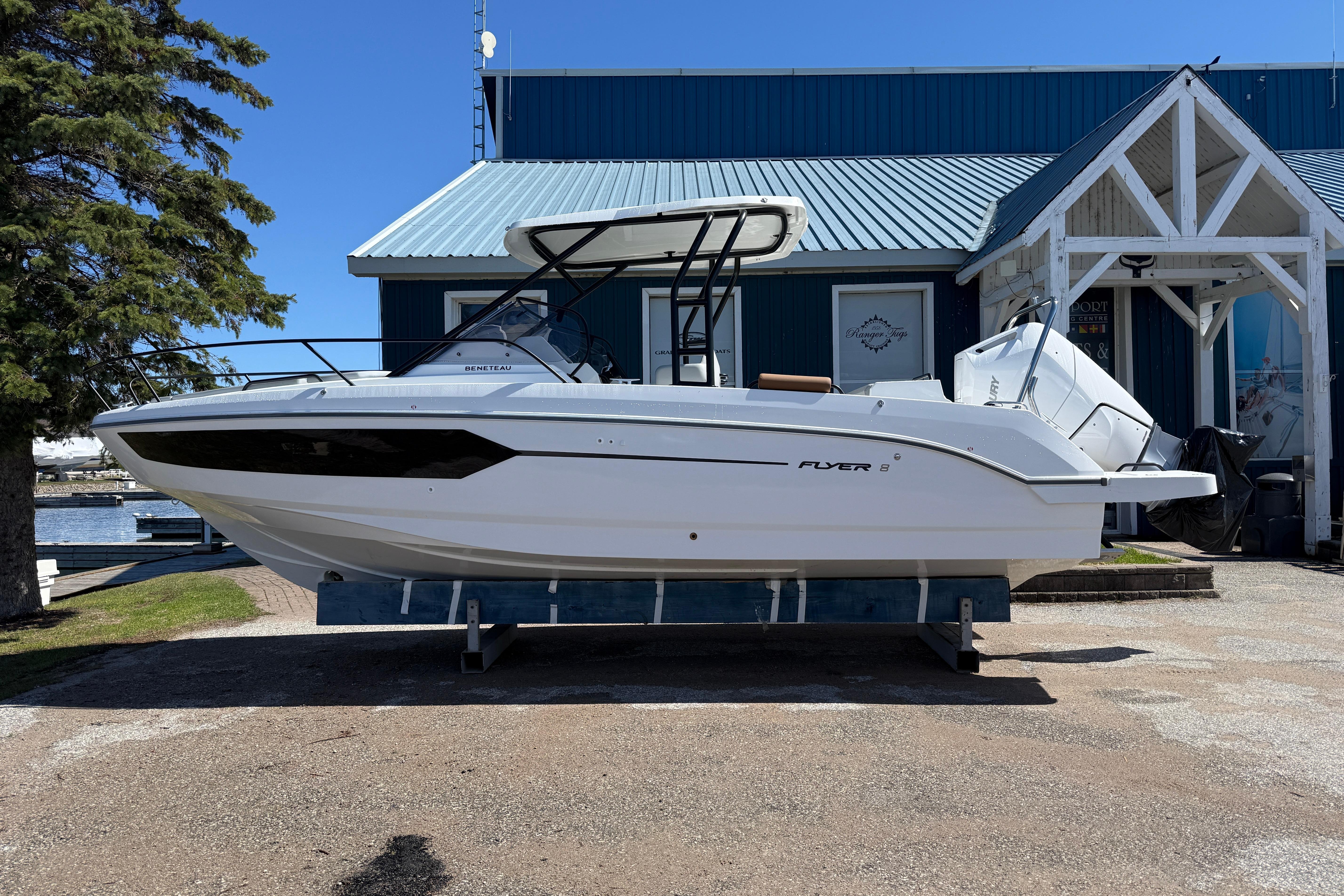2026 Beneteau Flyer 8 SUNdeck