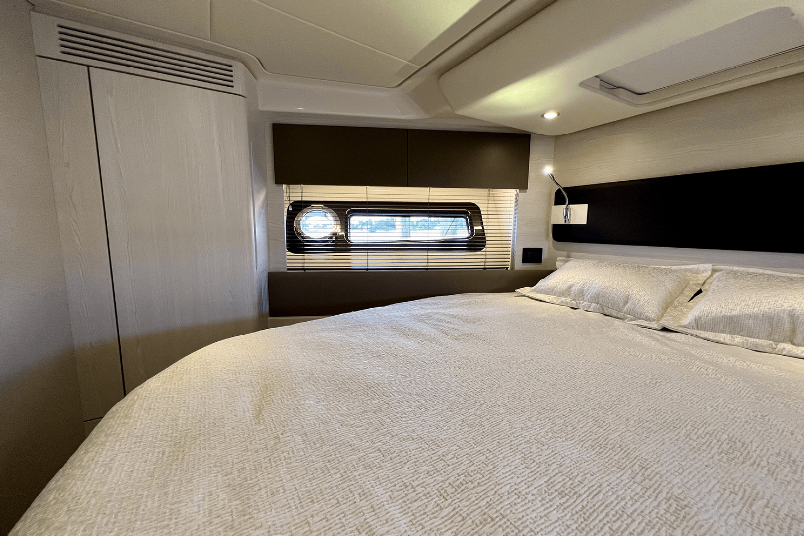 2019 Azimut 50 FLYBRIDGE - Image 71