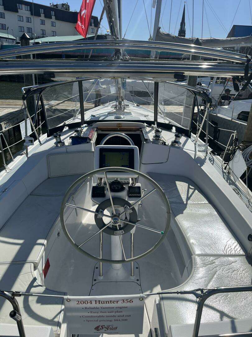 2003 Hunter 356 - Image 39