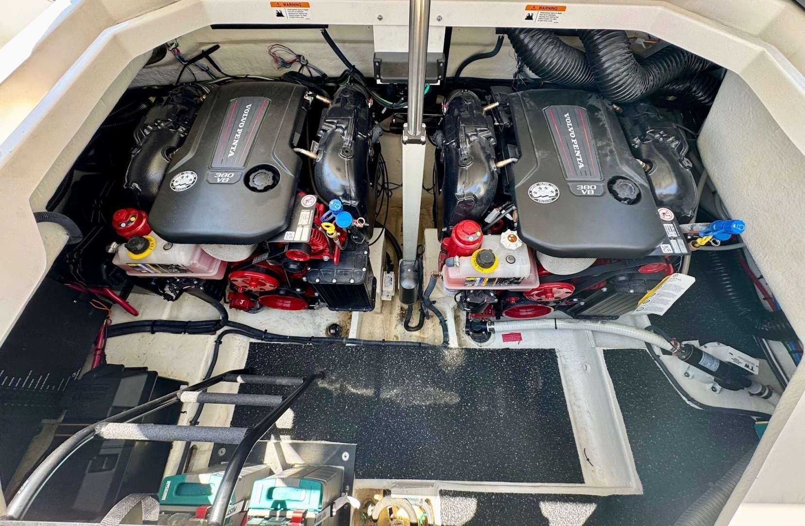 2025 Regal LS36 - Image 19