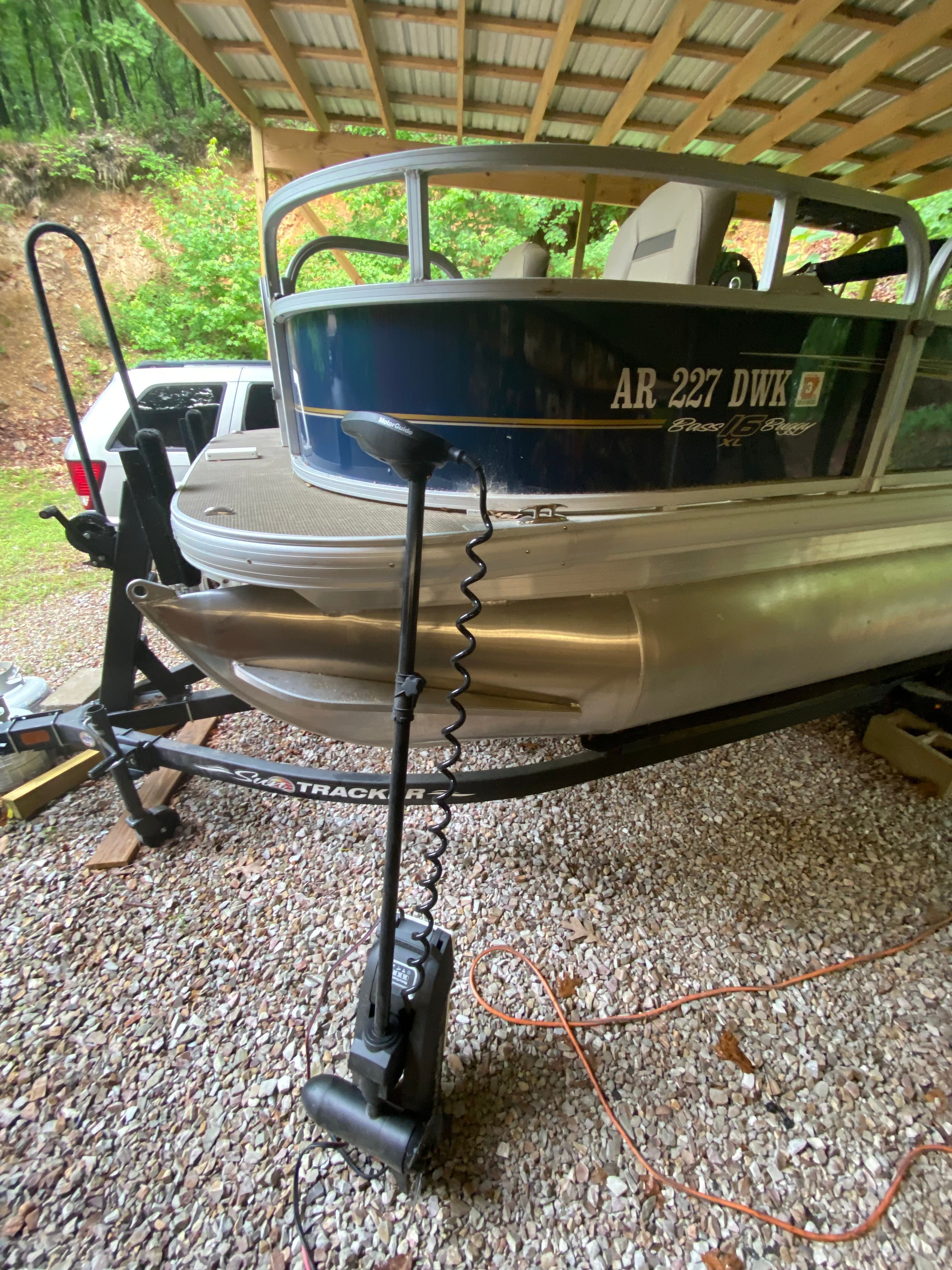 2022 Sun Tracker BB16XL - 2