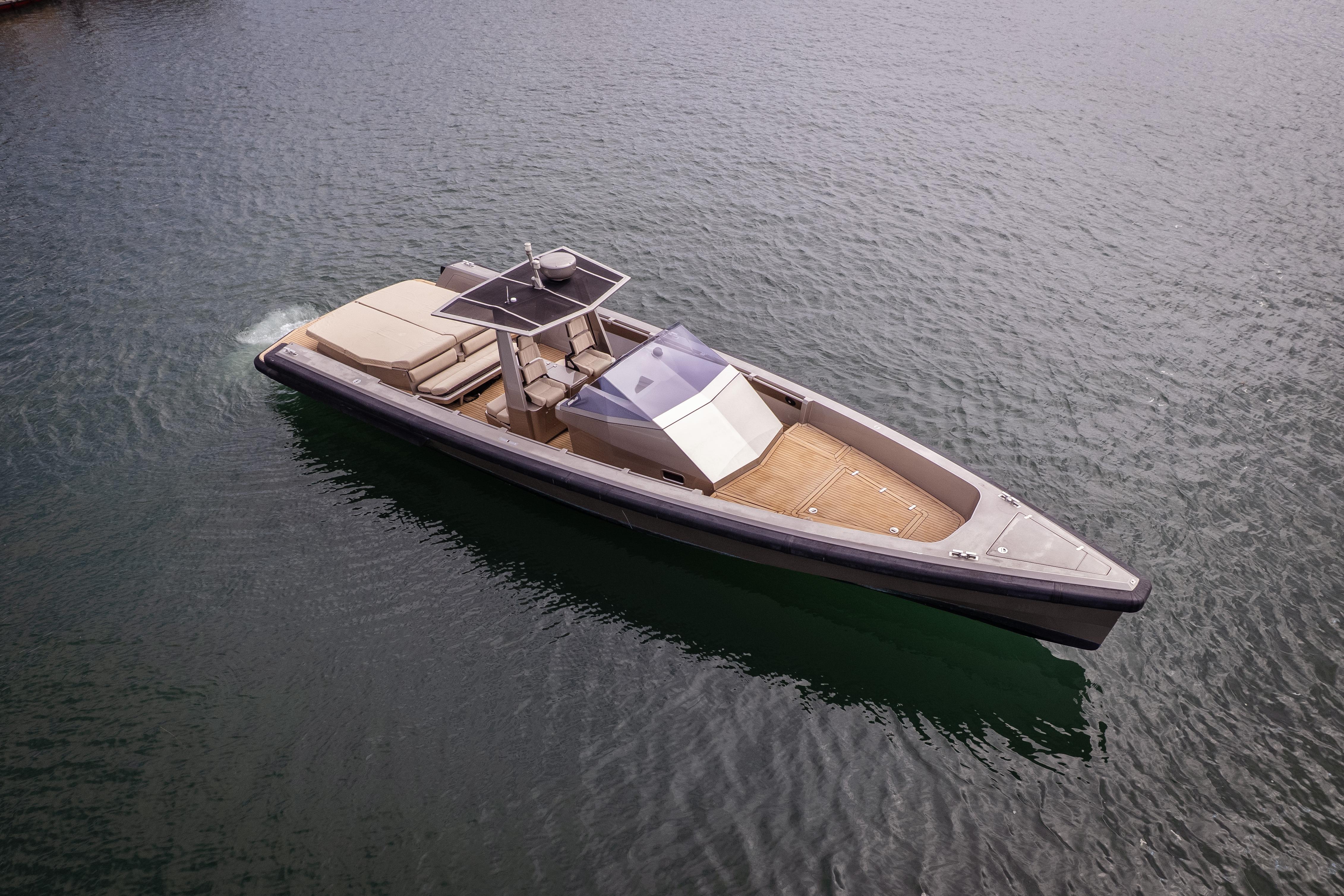 2005 Wally Tender Express