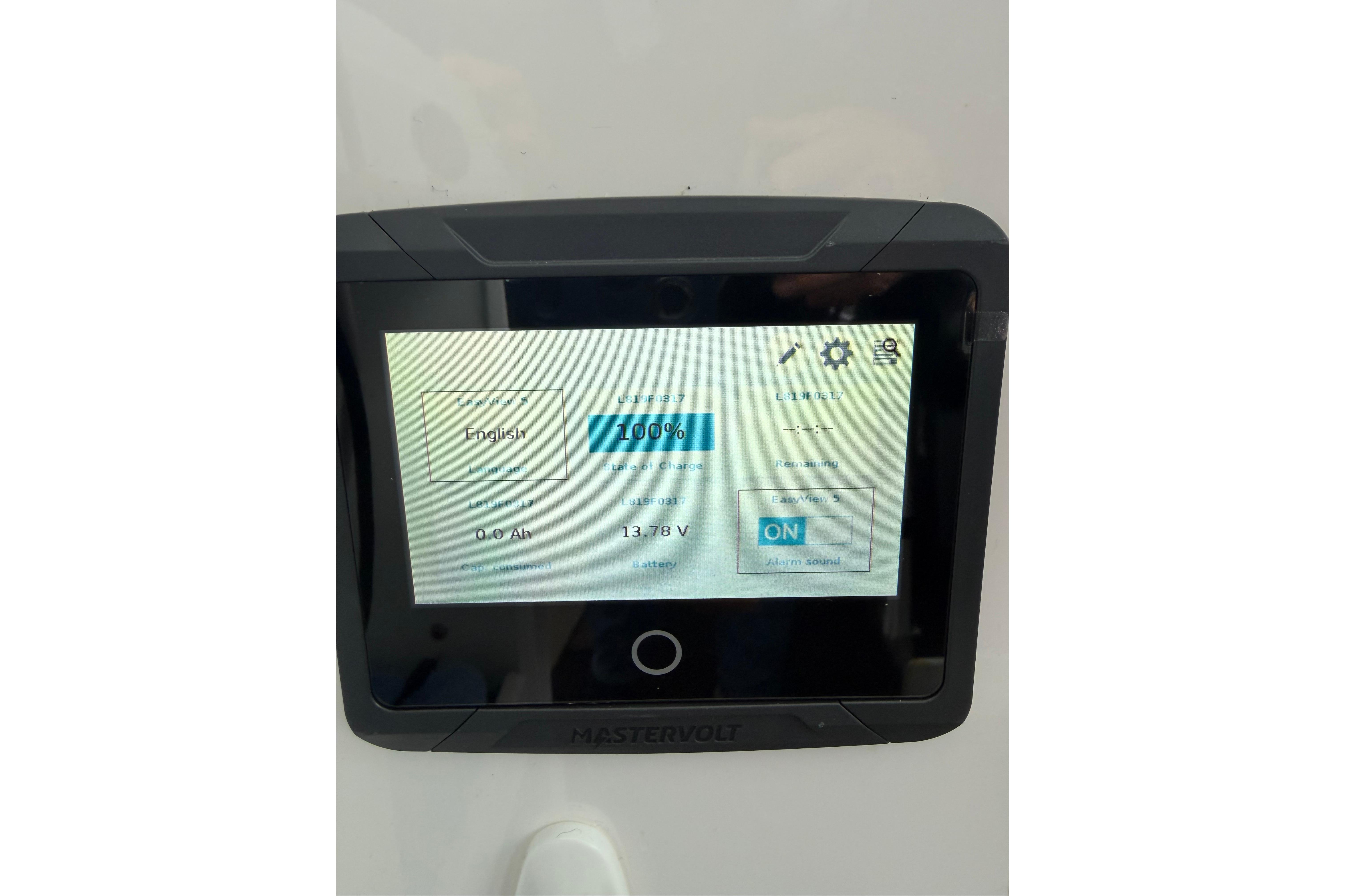 Mastervolt display showing 100% charge on H&H Marine Osmond Beal 2018 boat.