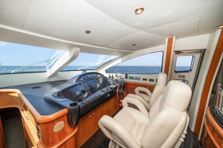 2005 Sunseeker 82 Yacht - Image 20