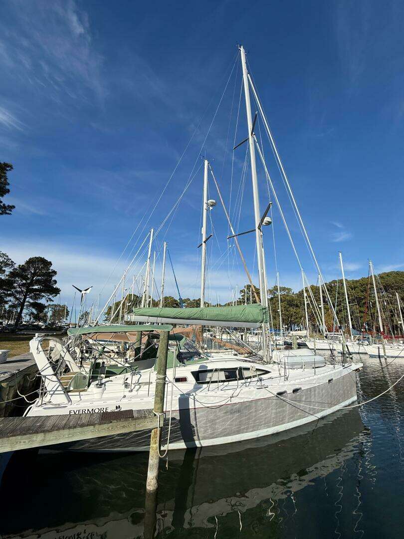 2011 Allures 45 - Image 5