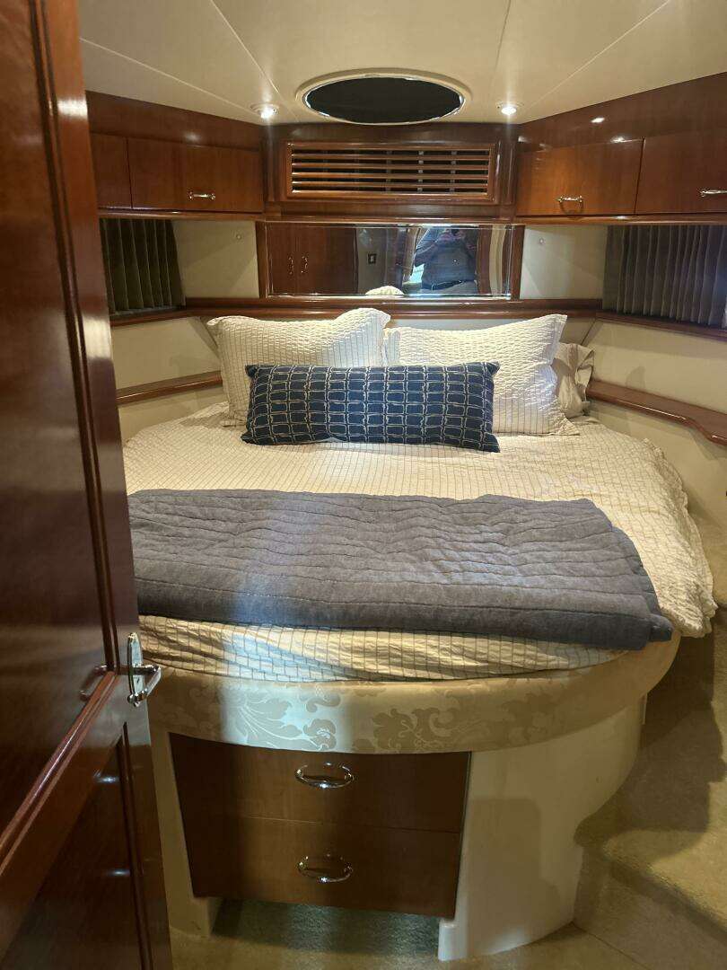 2003 Carver 466 Motor Yacht - Image 56