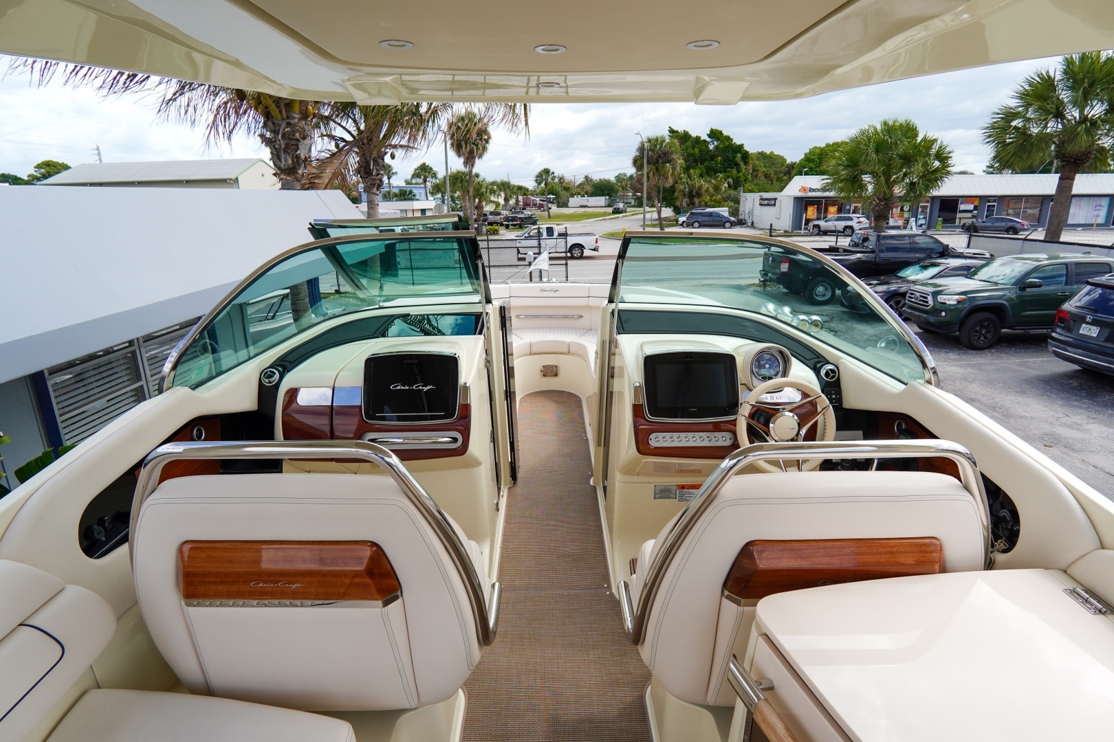 2024 Chris-Craft Launch GT - Image 31