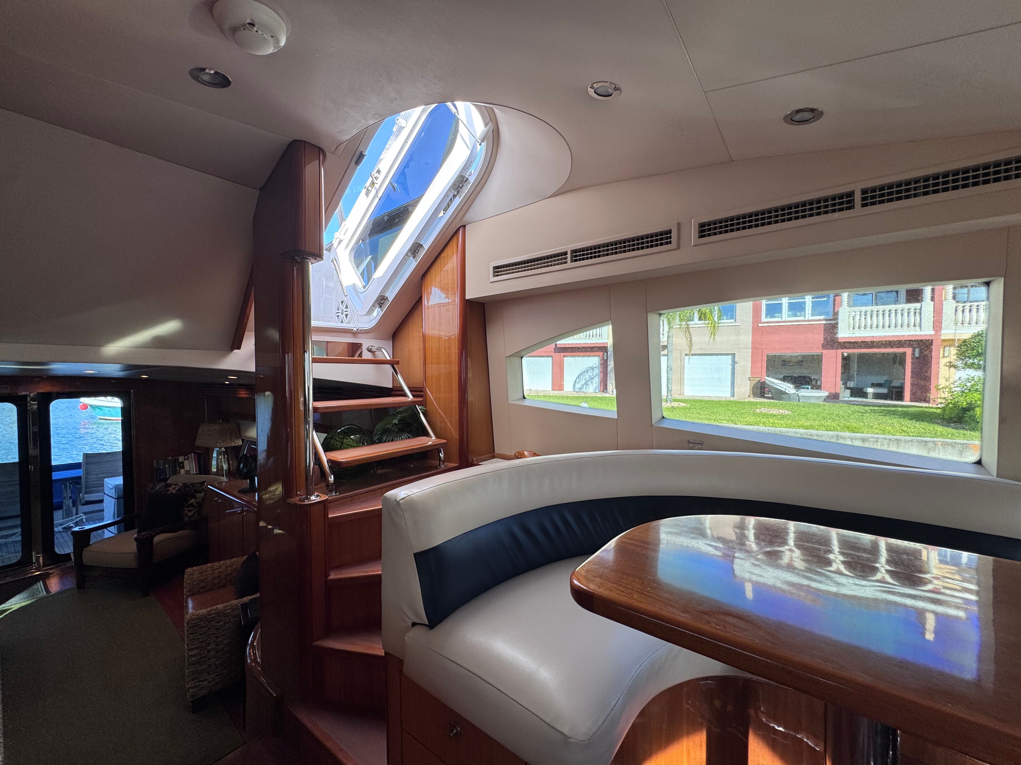 2006 Hatteras 64 Motor Yacht - 49