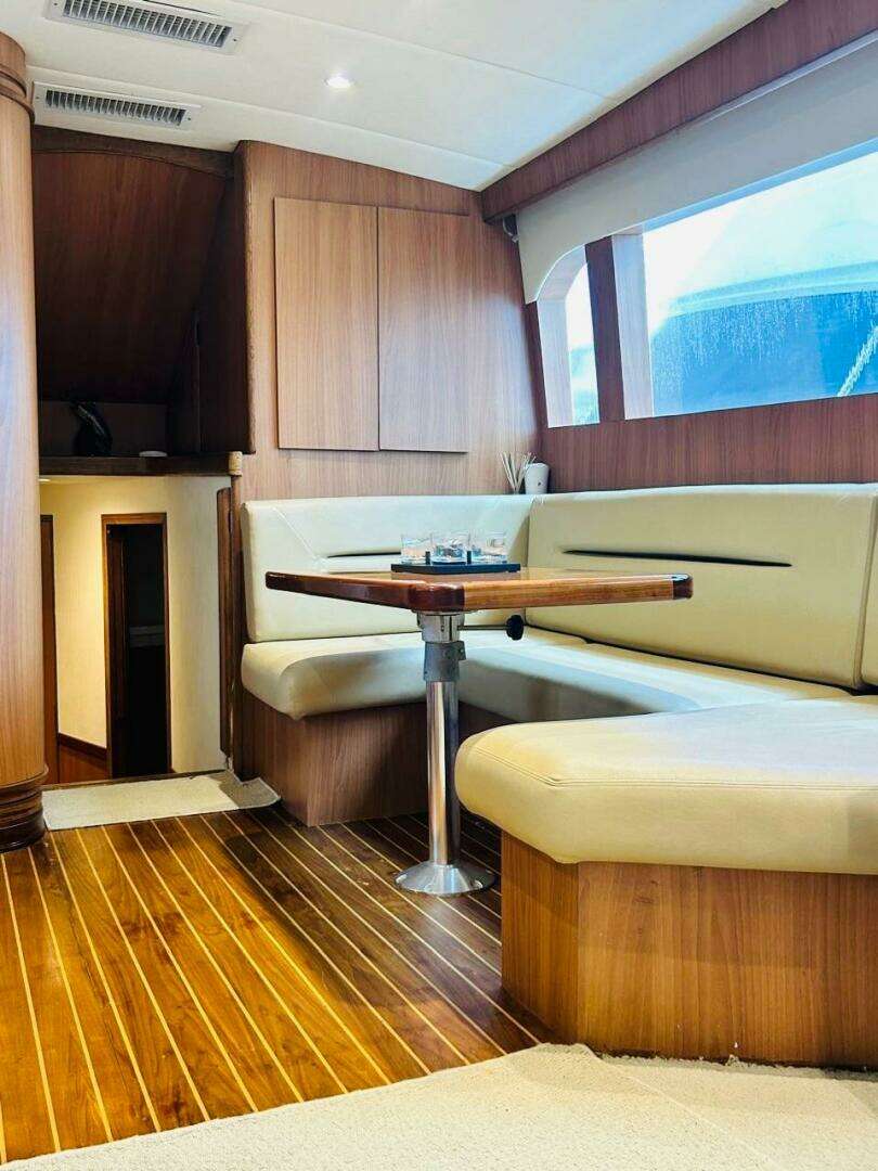 1988 Bertram 54' - Image 54