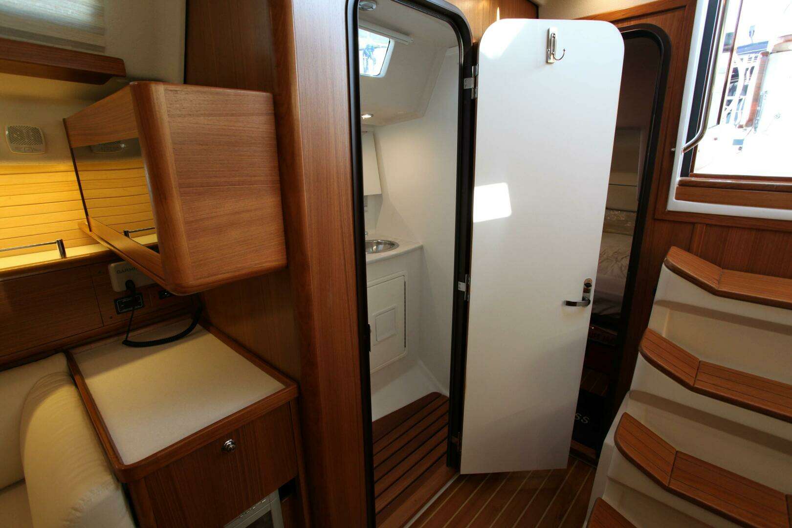 2025 Catalina 426 - Image 202