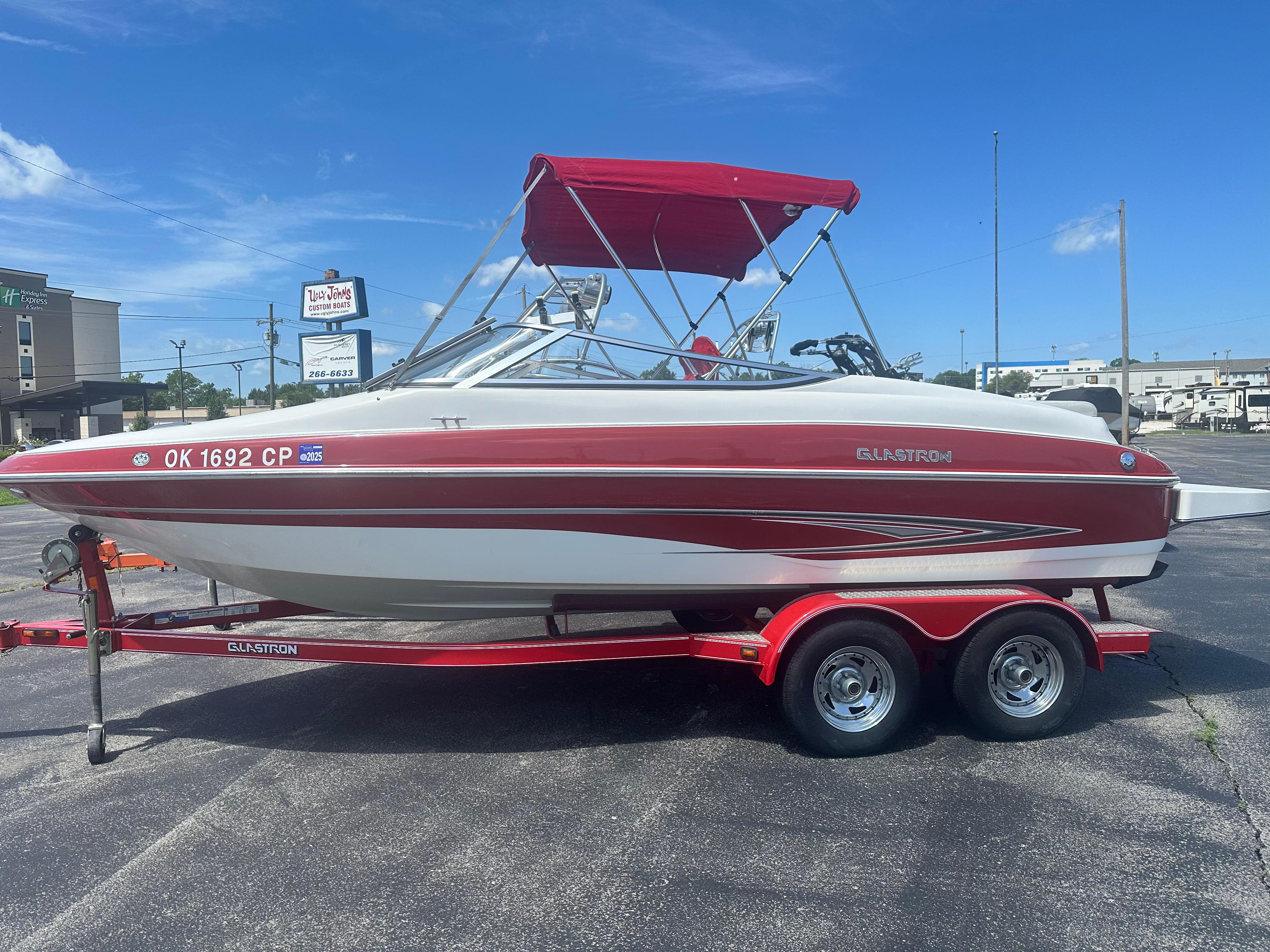 2008 Glastron GX 205