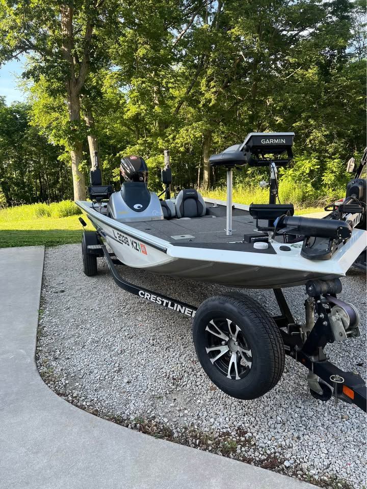2017 Crestliner VT 18 DX