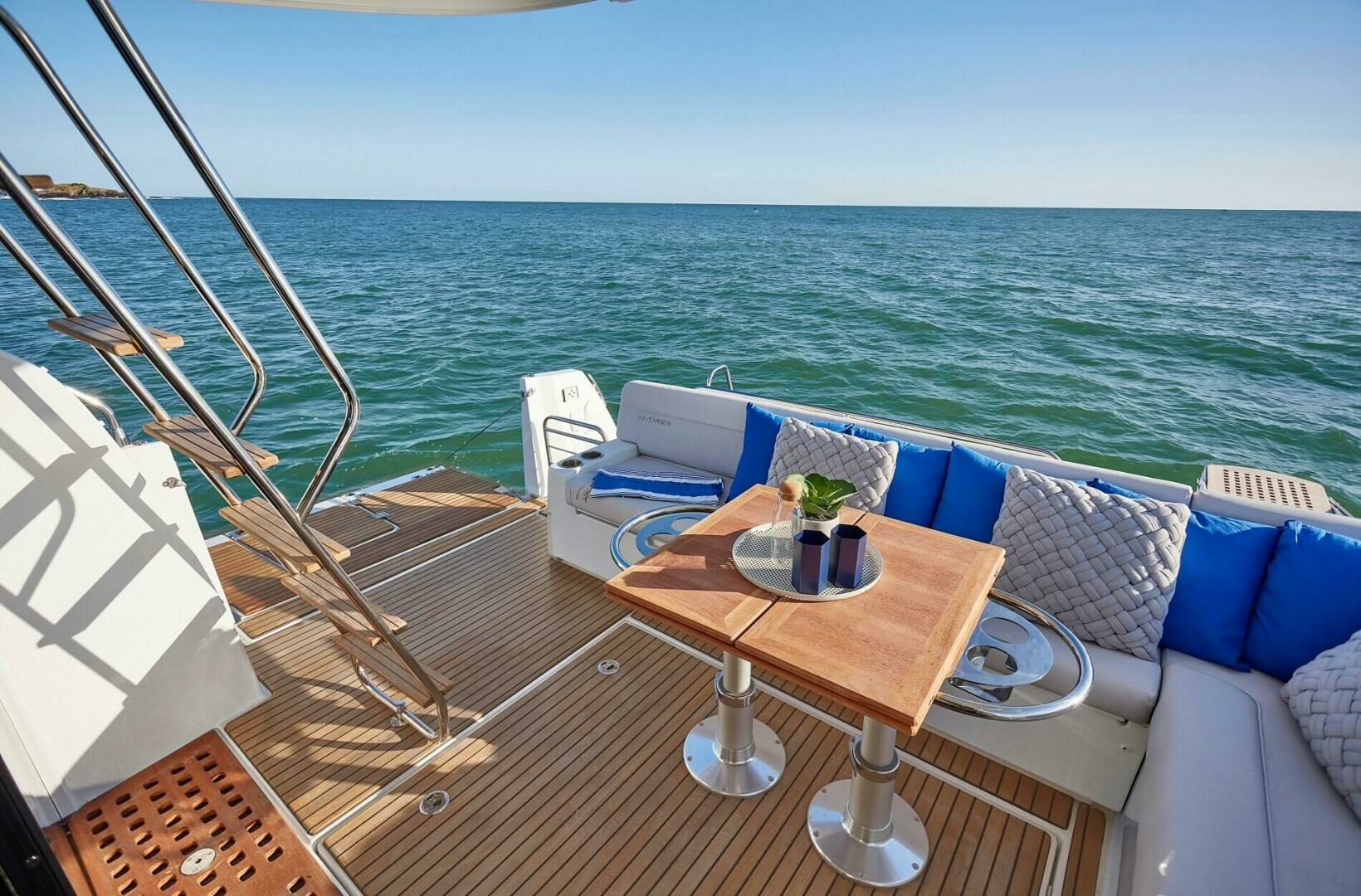 2025 Beneteau Antares 12 - Image 21