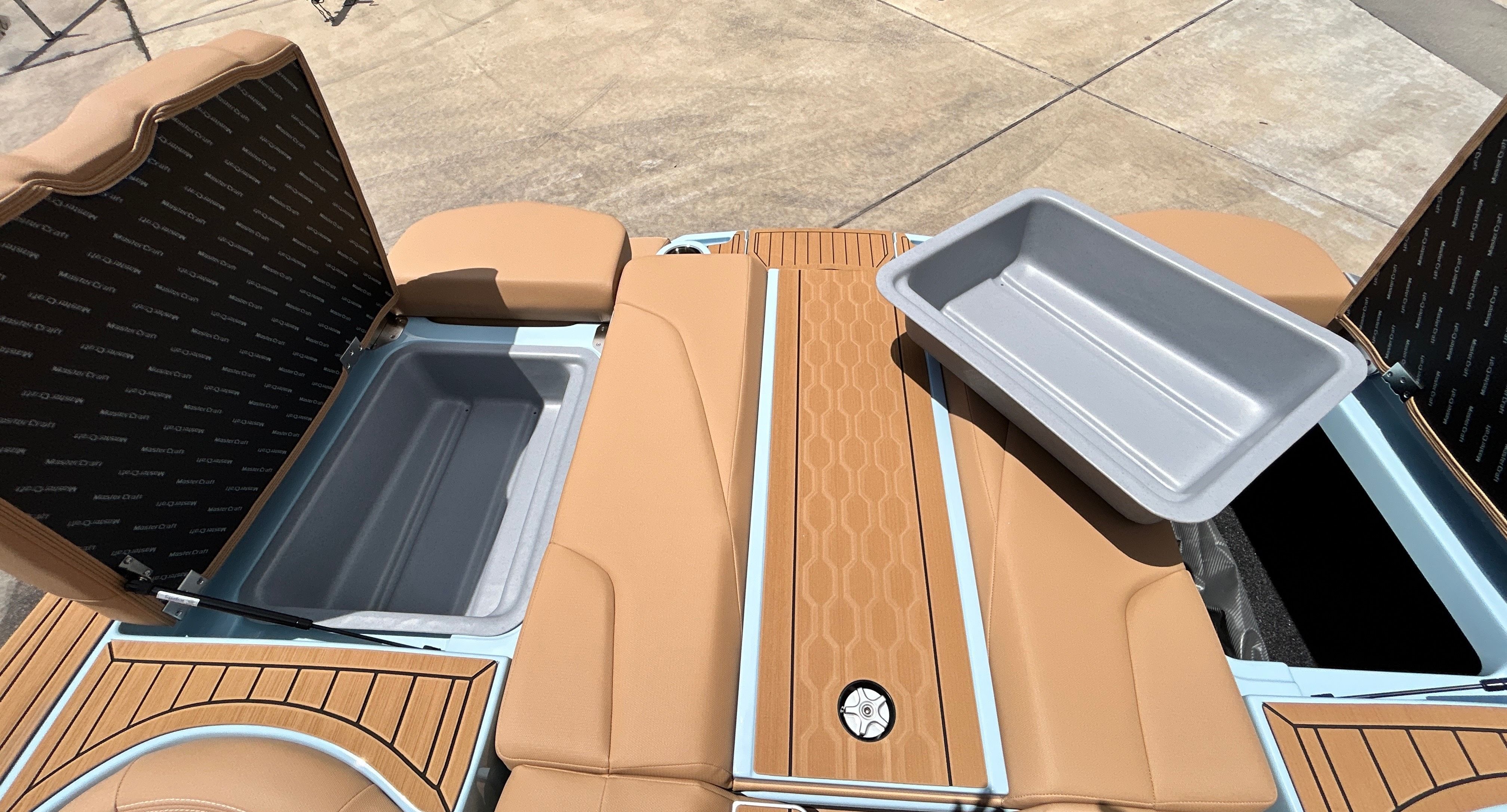 2026 MasterCraft XT23 - 51