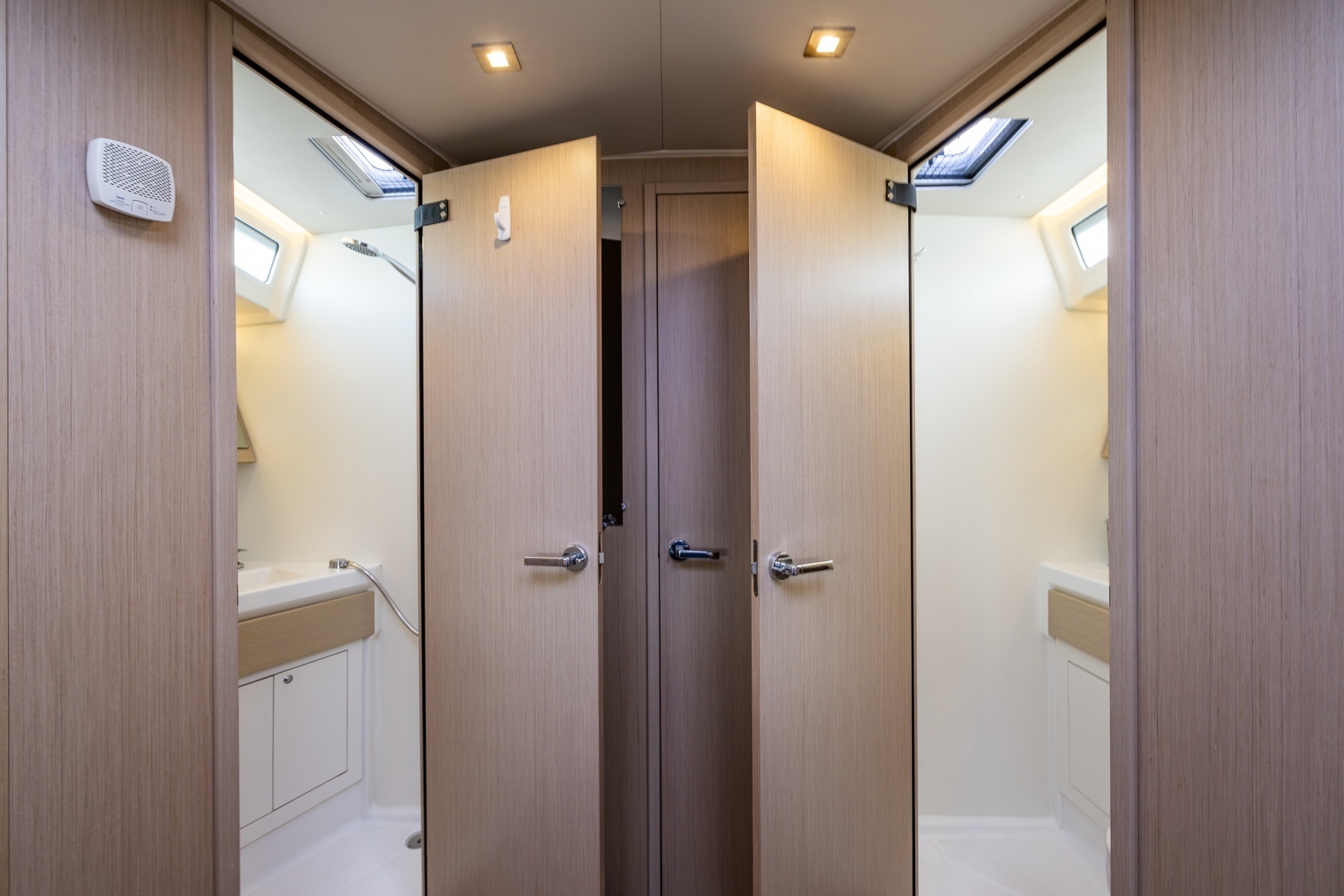 2020 Beneteau Oceanis 46.1 - Image 27