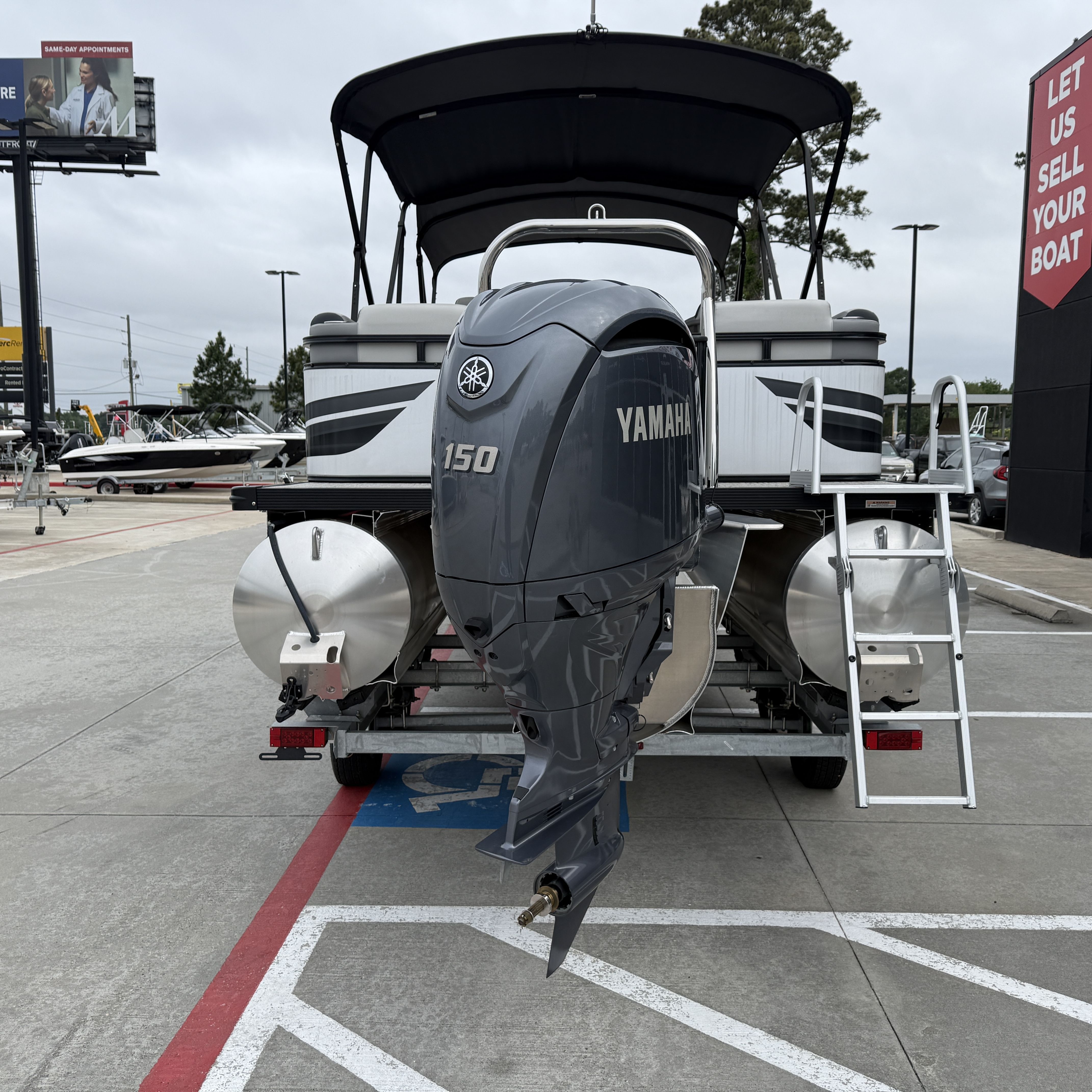 2025 Avalon Venture 85 Quad Lounge - 23' - 9