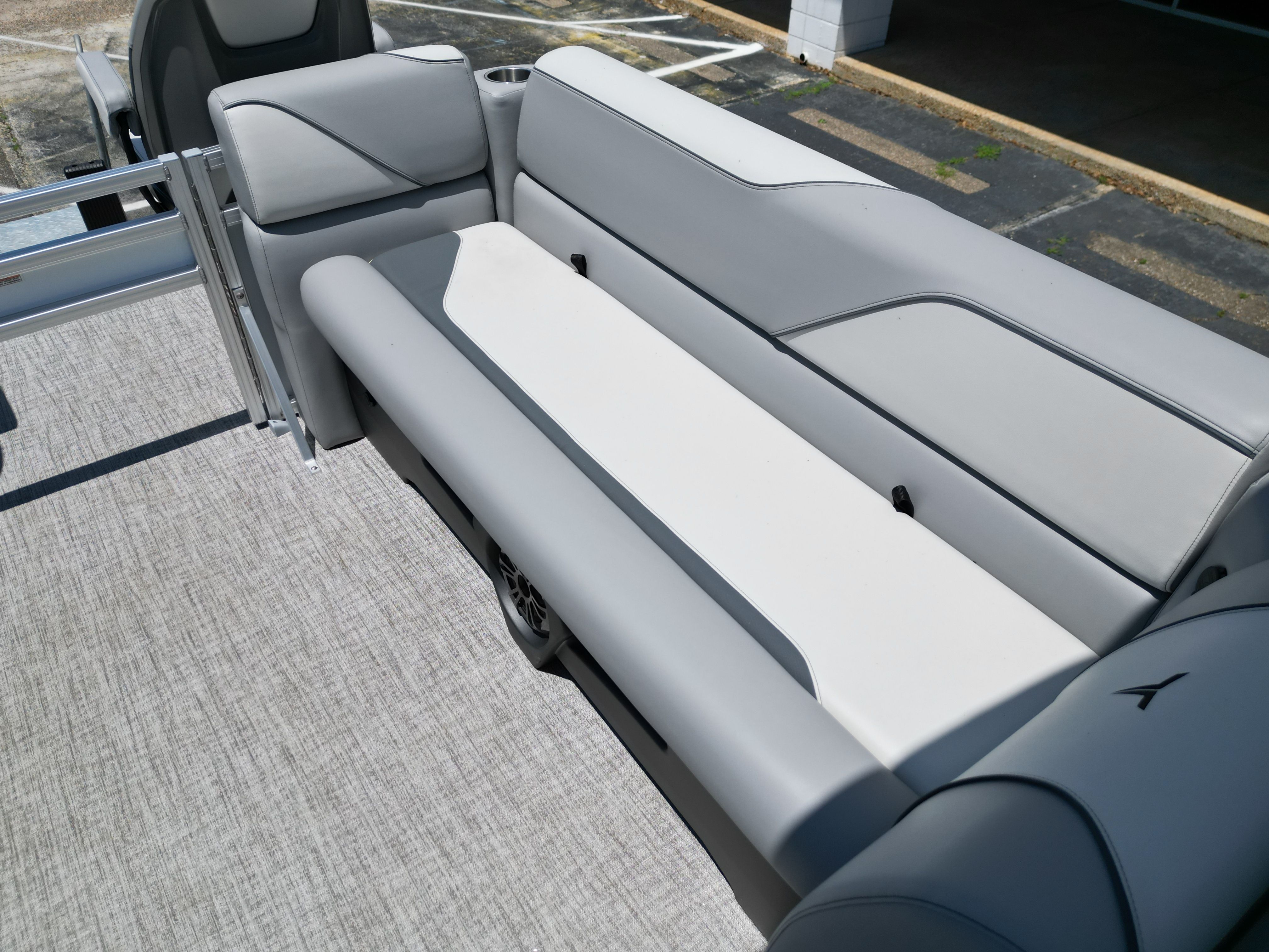 2025 Tahoe SPT FNC23T - 25