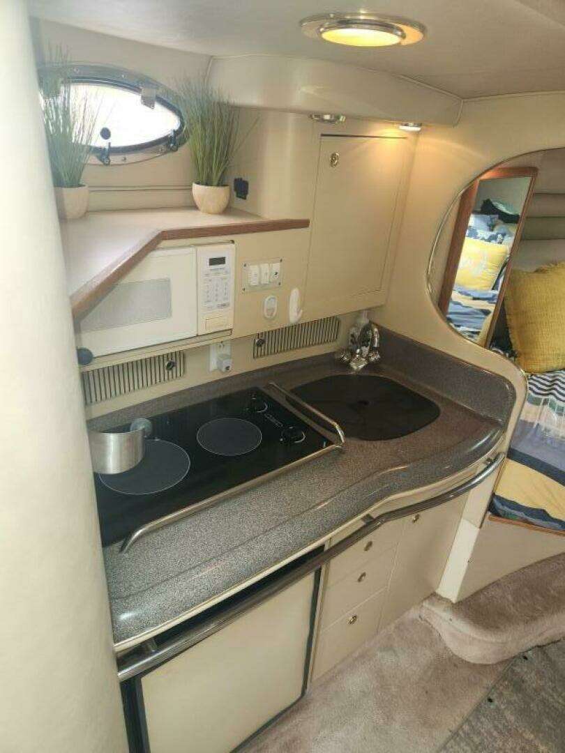 1998 Sea Ray Sundancer - Image 15