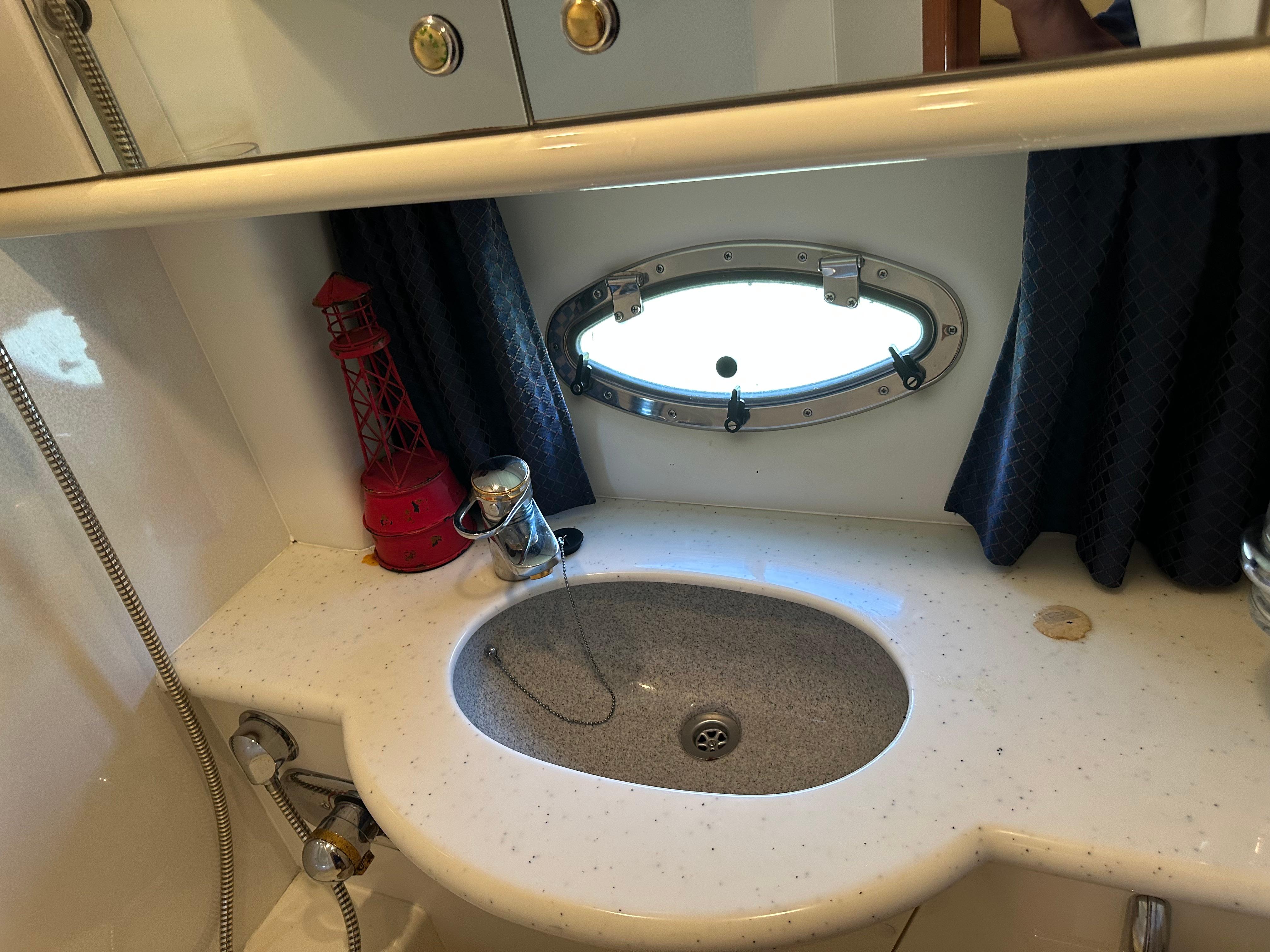 1997 Sunseeker Camargue 47 - 68
