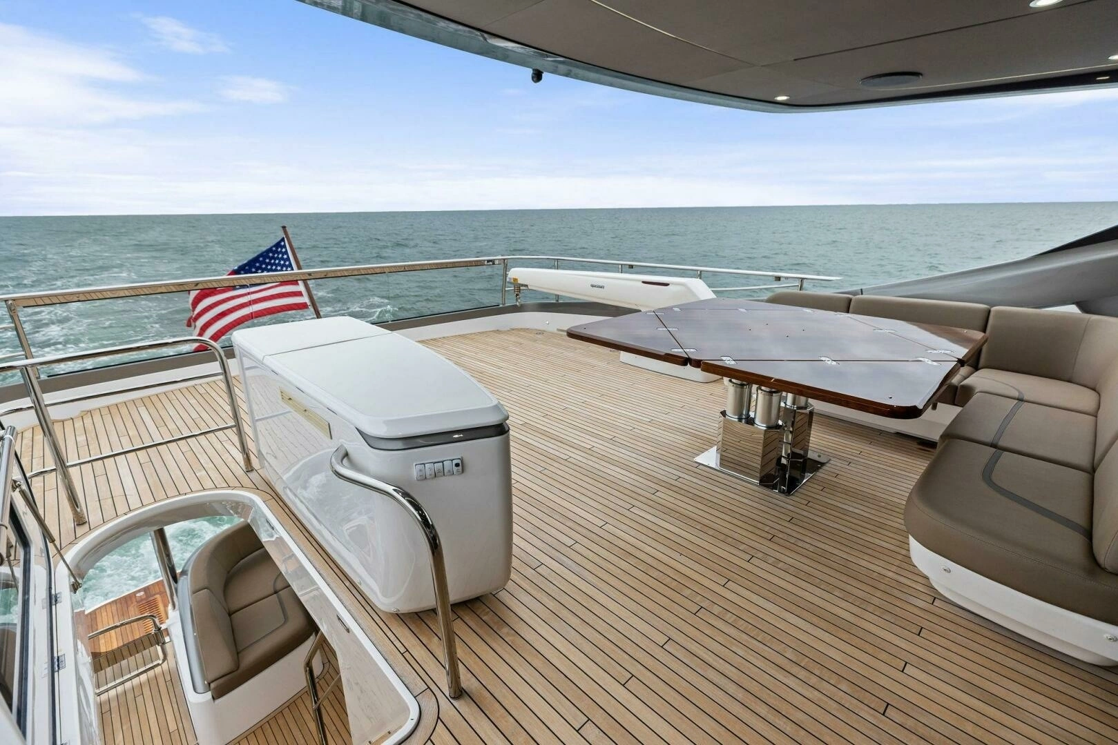 2024 Princess X80 - Image 101