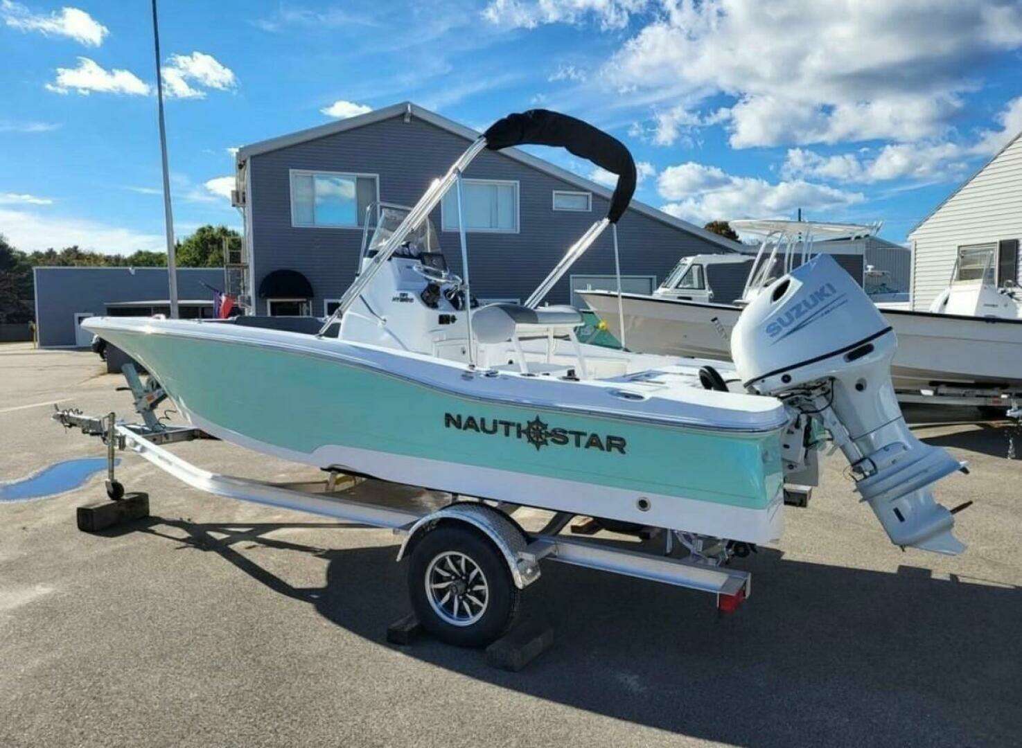 2025 NauticStar 191 Hybrid - Image 3