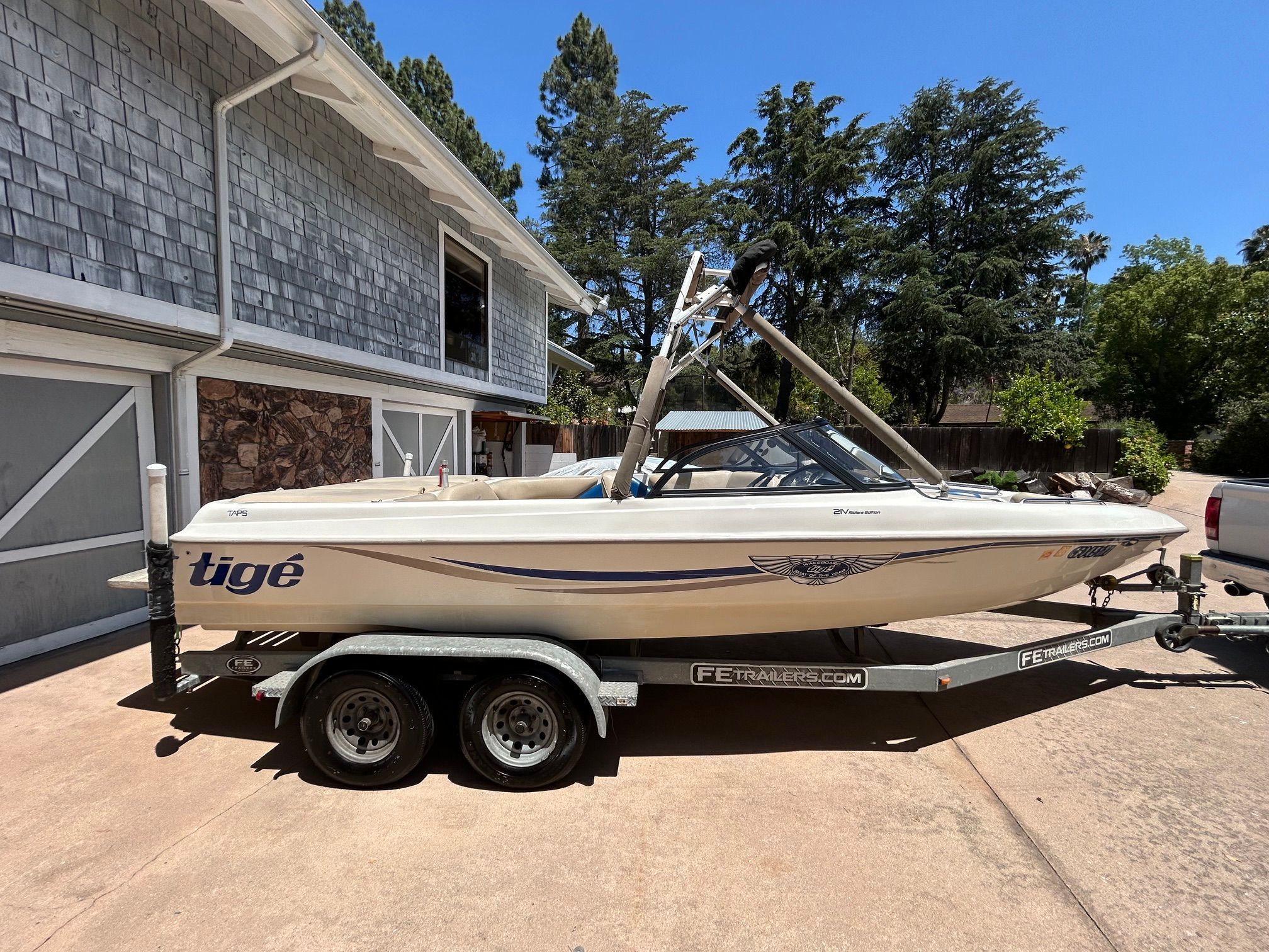 1999 Custom 21V Rider - 2