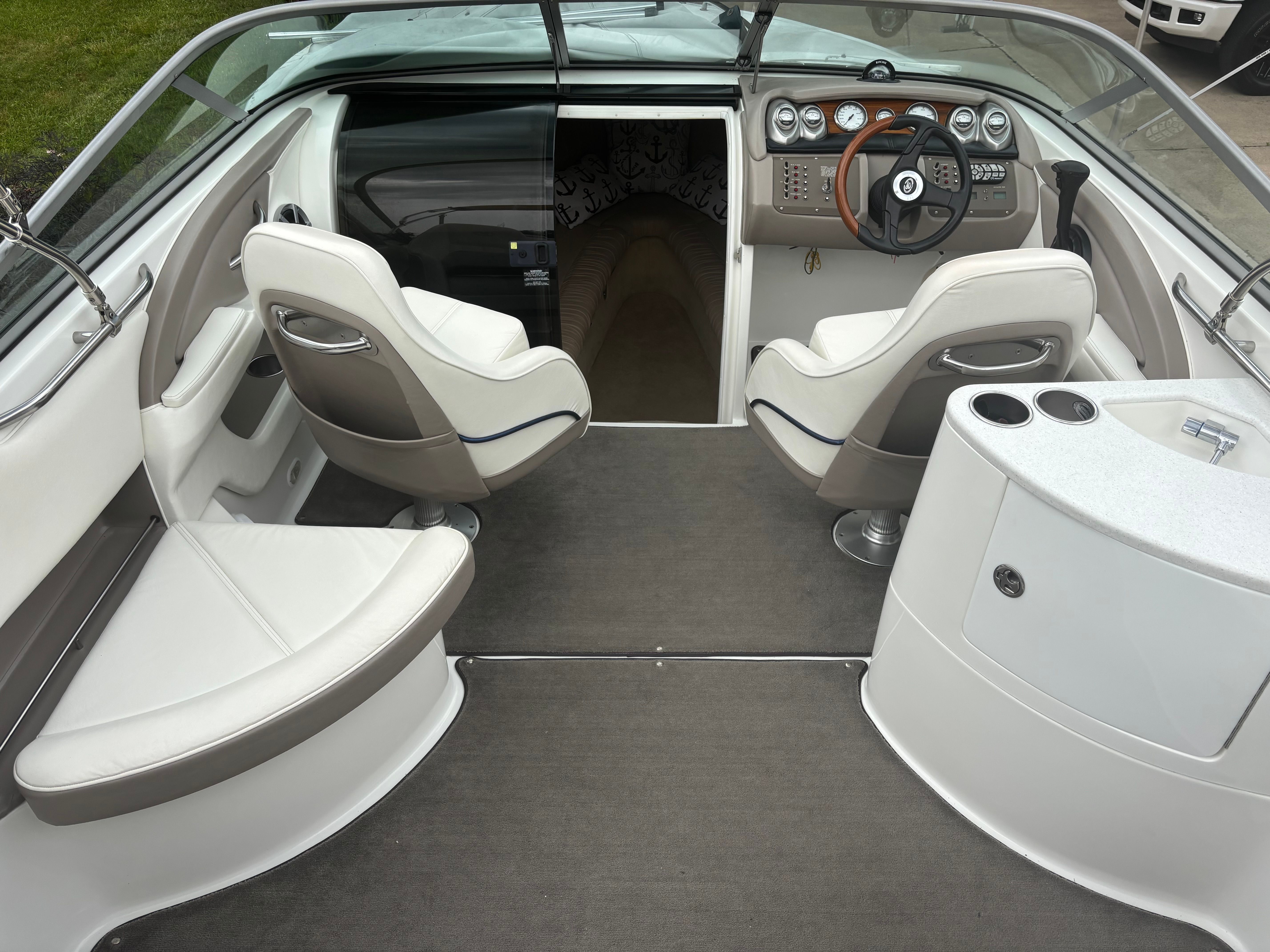 2005 Cobalt 255 - 6
