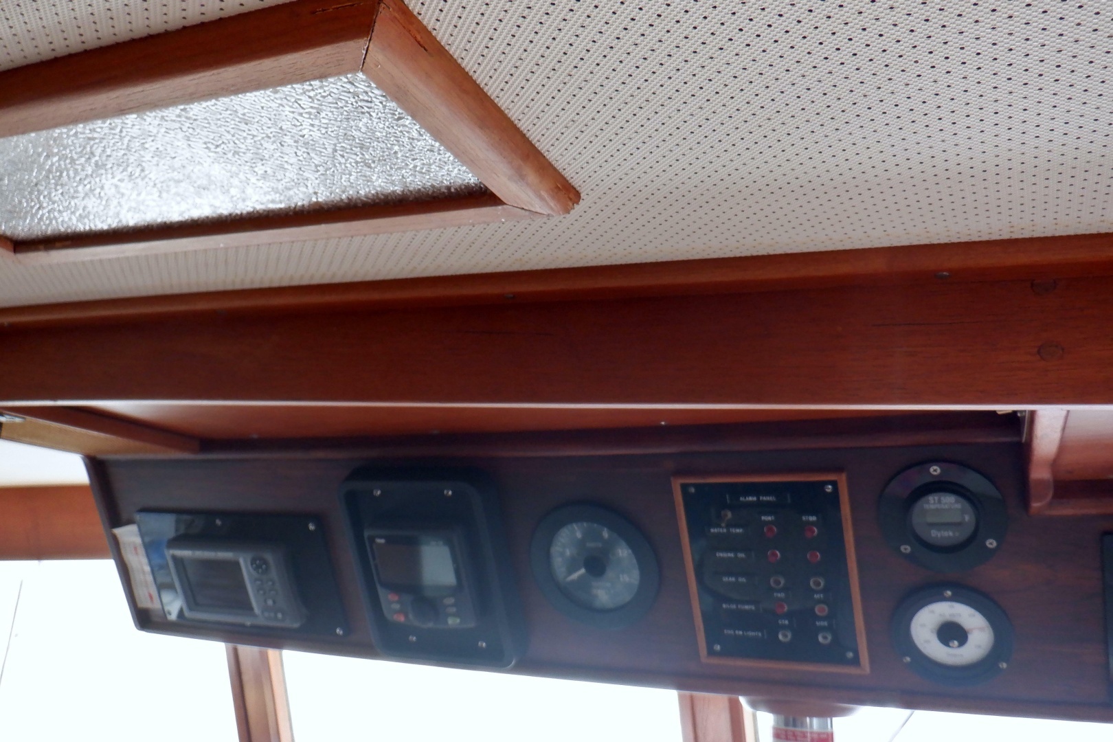 1980 Grand Banks 49 Classic - Image 23