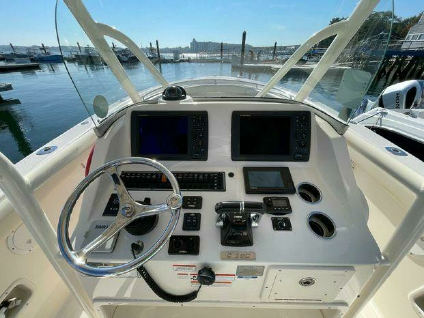 2011 Pursuit 280 CC - Image 32