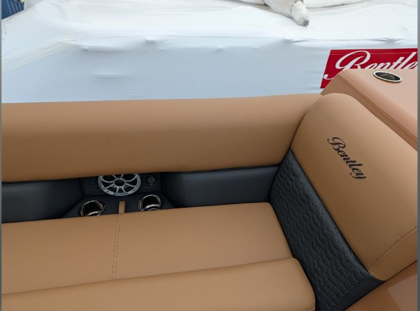 2026 Bentley Pontoons Elite 253 Admiral - 7