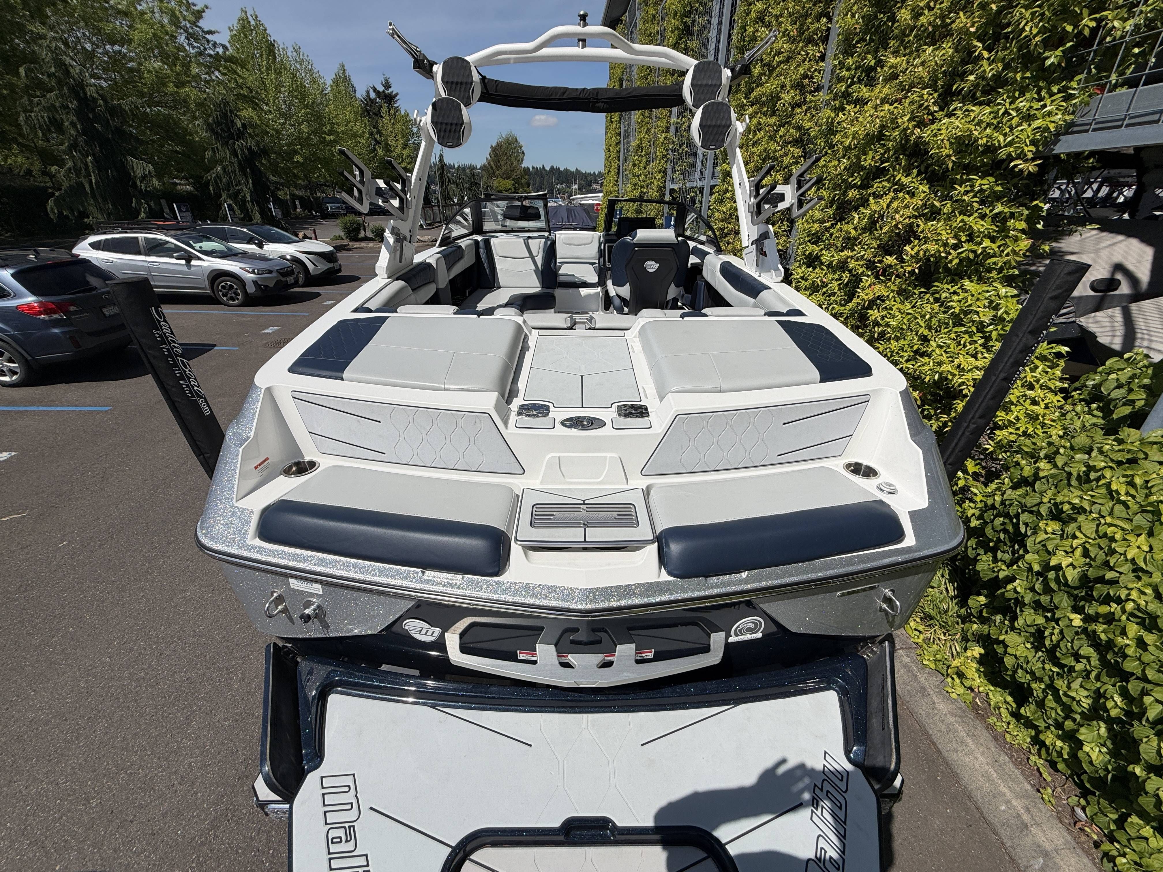 2022 Malibu M220 - 8