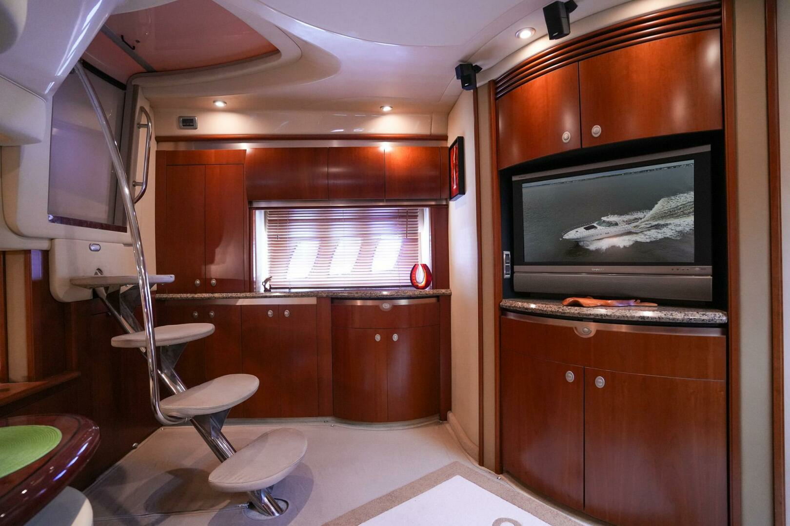 2006 Sea Ray 52 Sundancer - Image 30