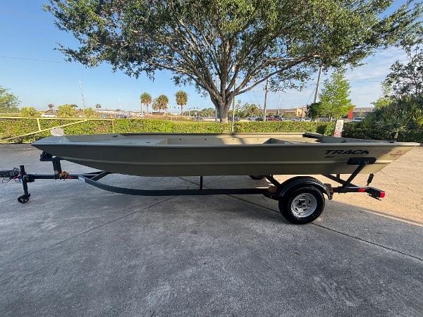 2025 Tracker Grizzly 1860 Utility
