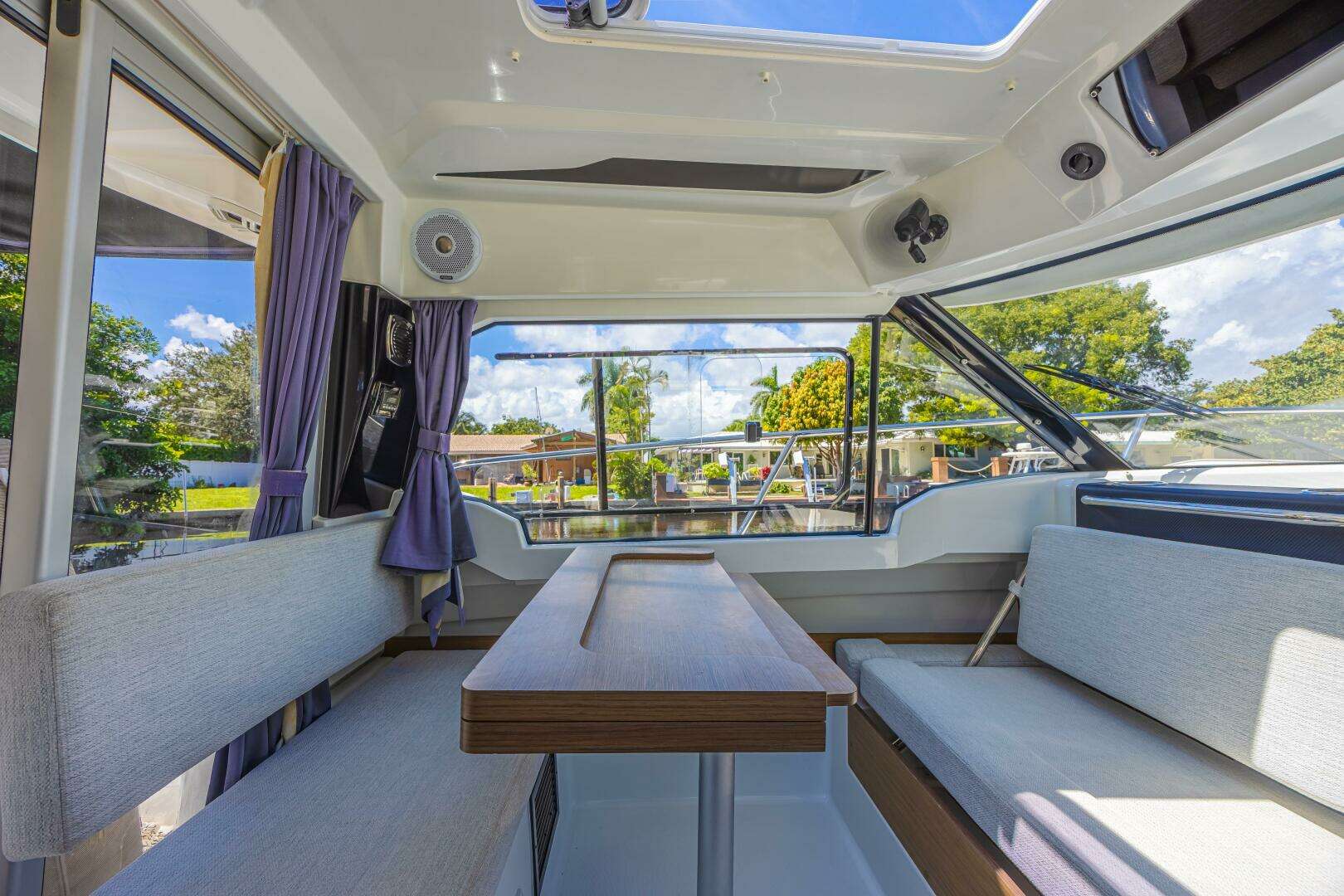 2022 Jeanneau NC 795 Series 2 - Image 15