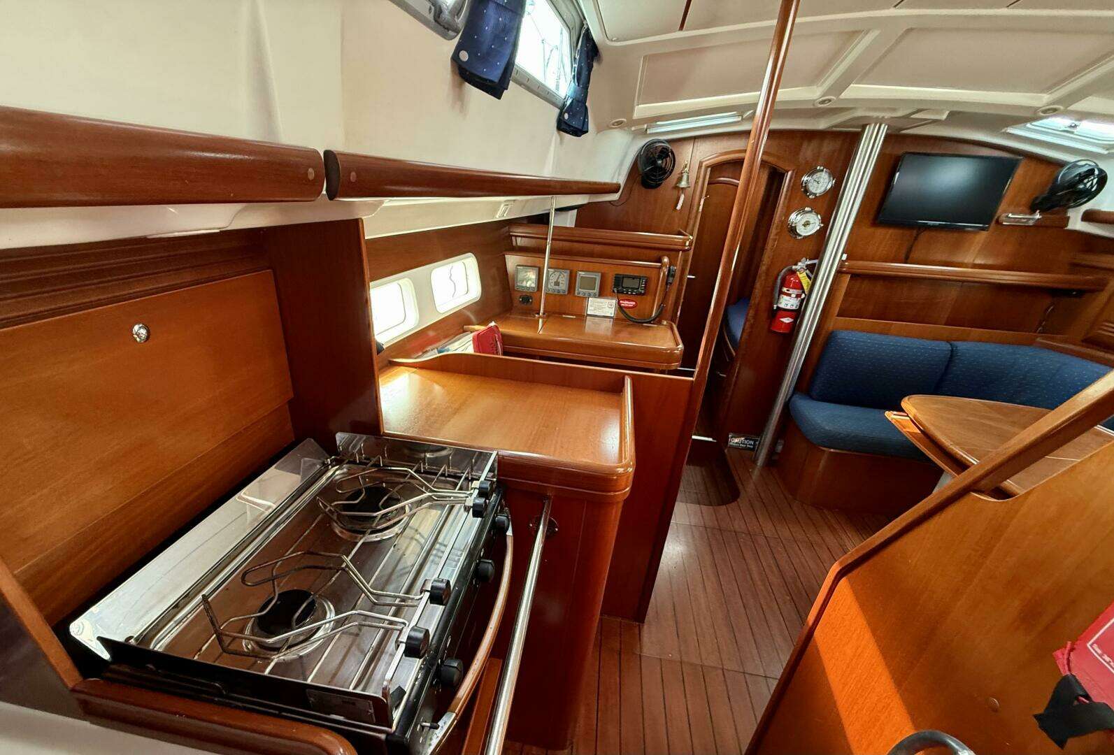2003 Beneteau — - Image 34