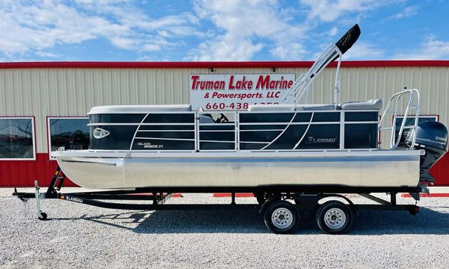 2026 Landau Island Breeze 21C powered by a 90HP Yamaha