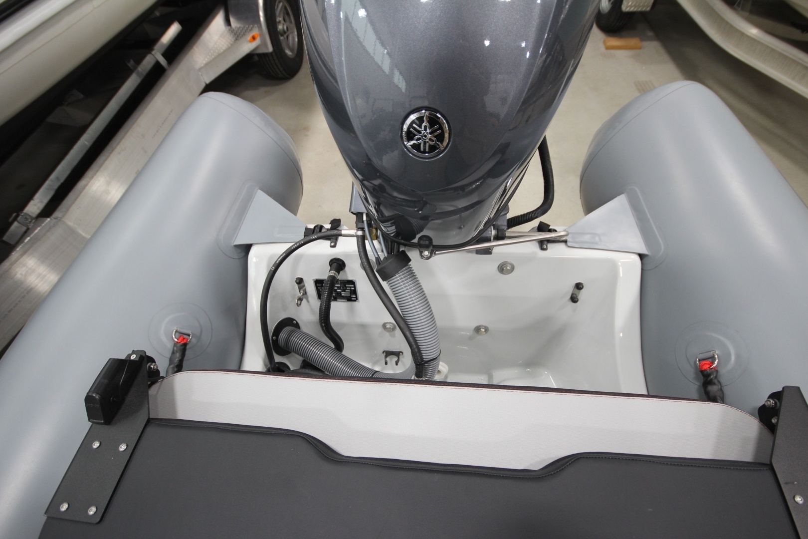 2026 Zodiac Open 4.2 NEO F50 - Image 9