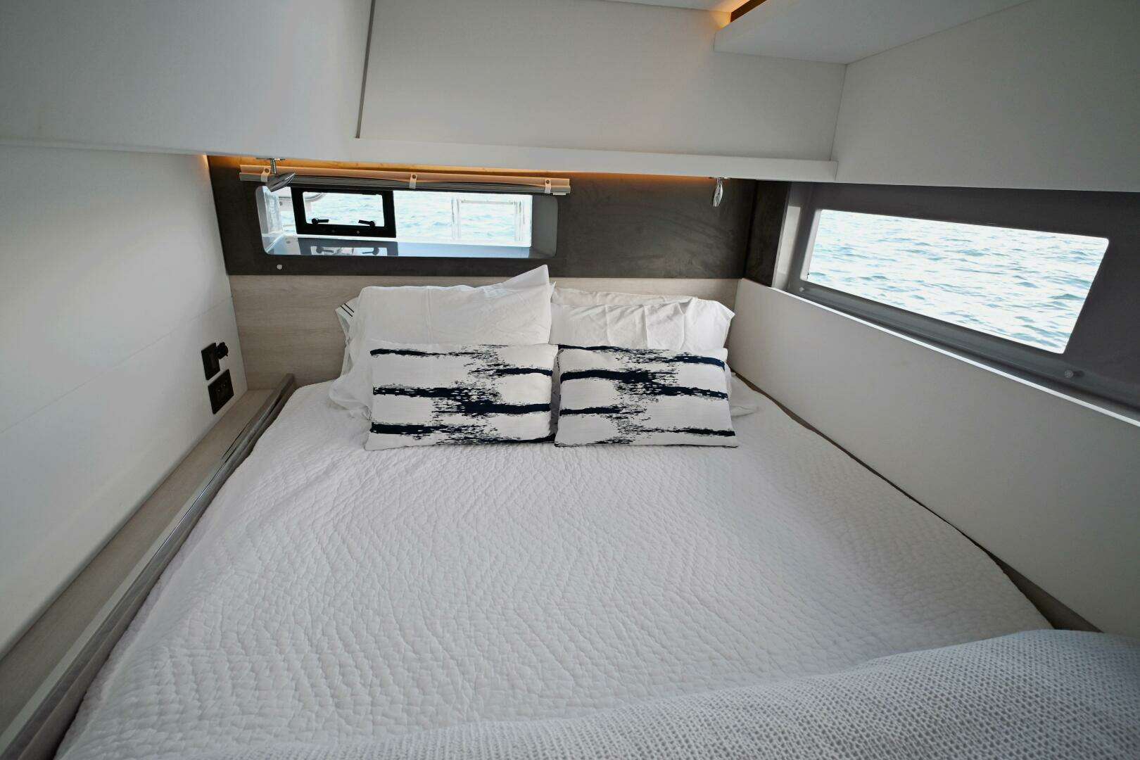 2020 Leopard 45 - Image 33