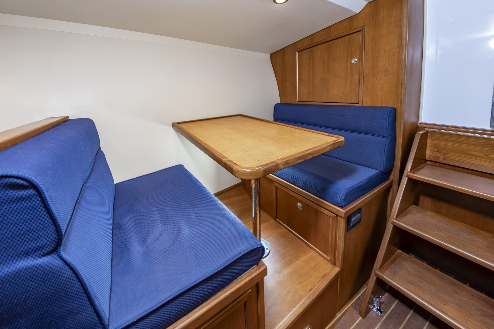 2009 Custom Carolina 36 Express - Image 30