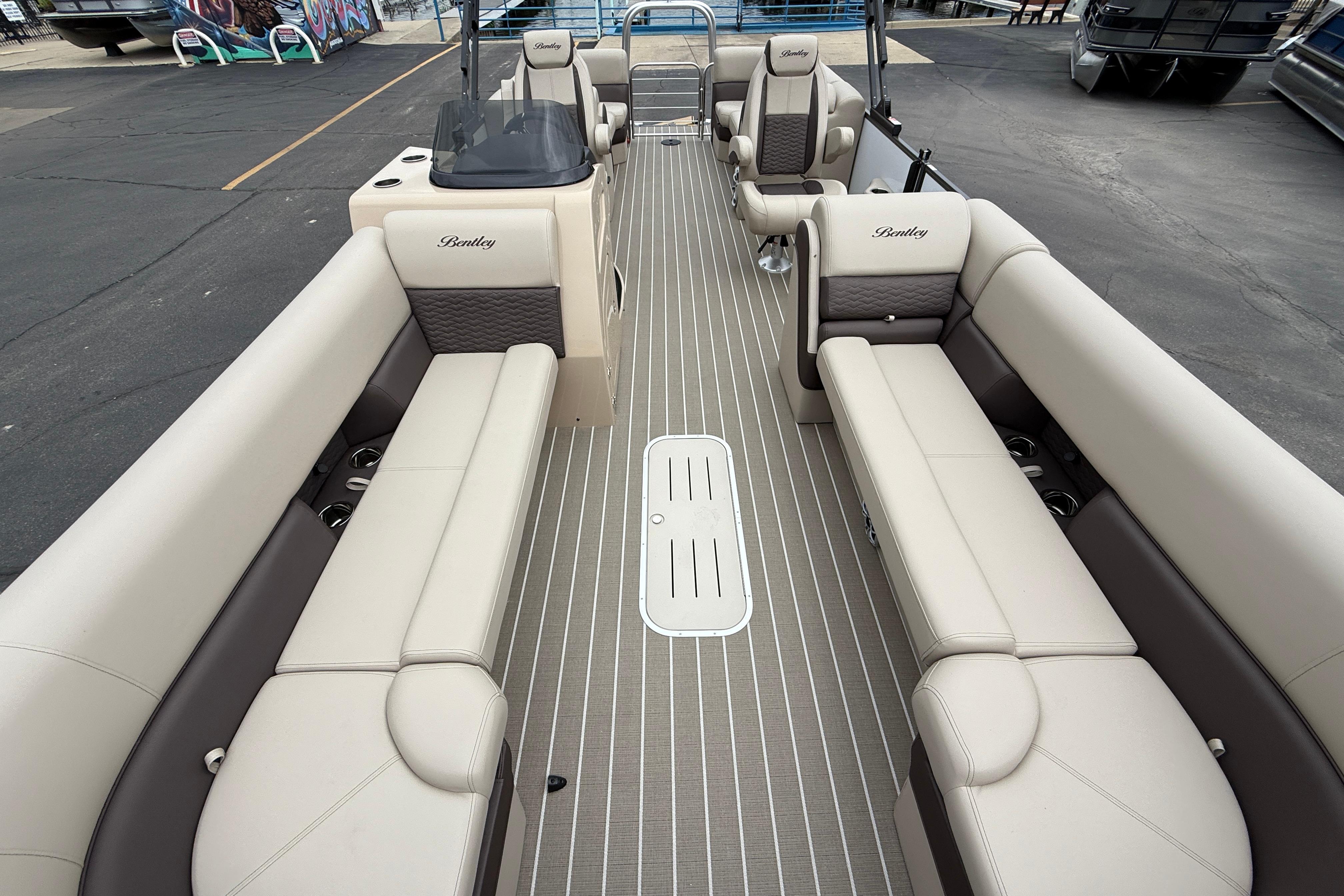 2026 Bentley Pontoons Elite 253 Admiral interior with luxurious seating and modern design.