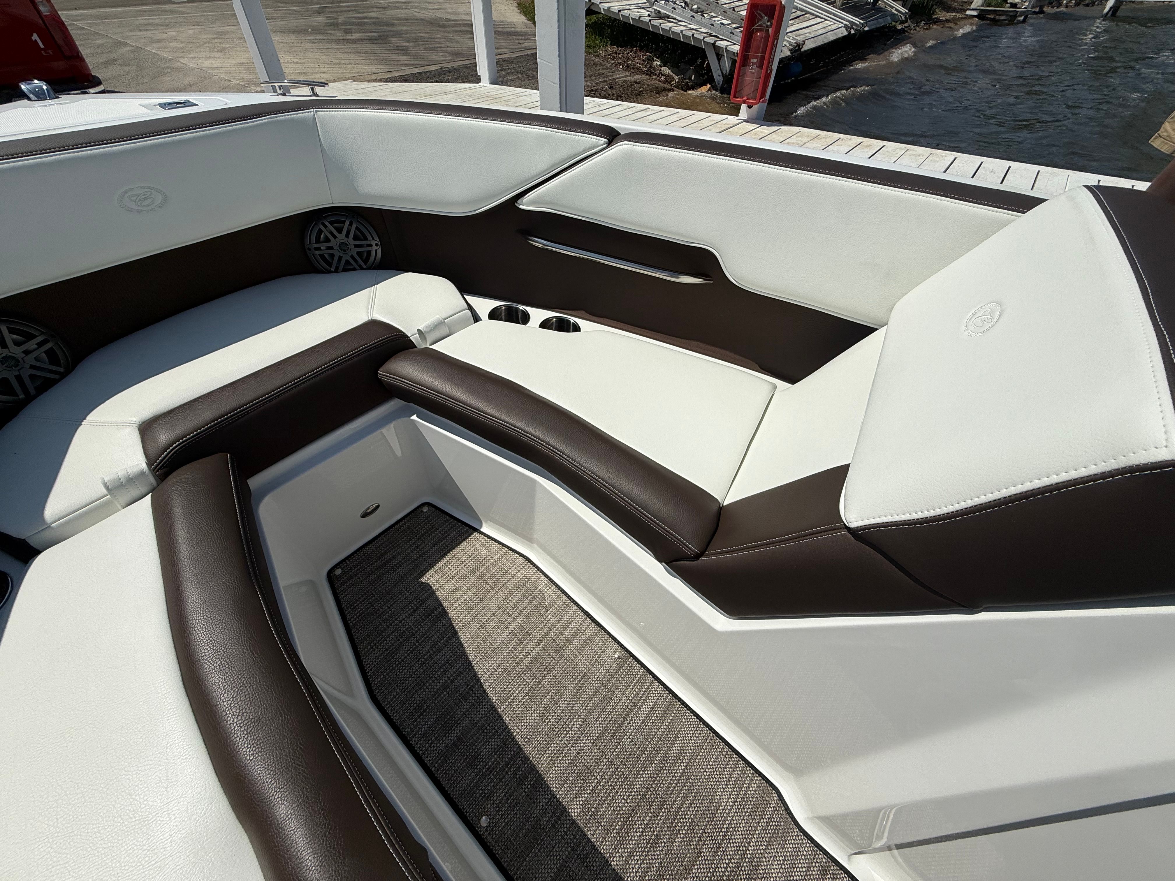 2025 Cobalt CS23 Surf - 28