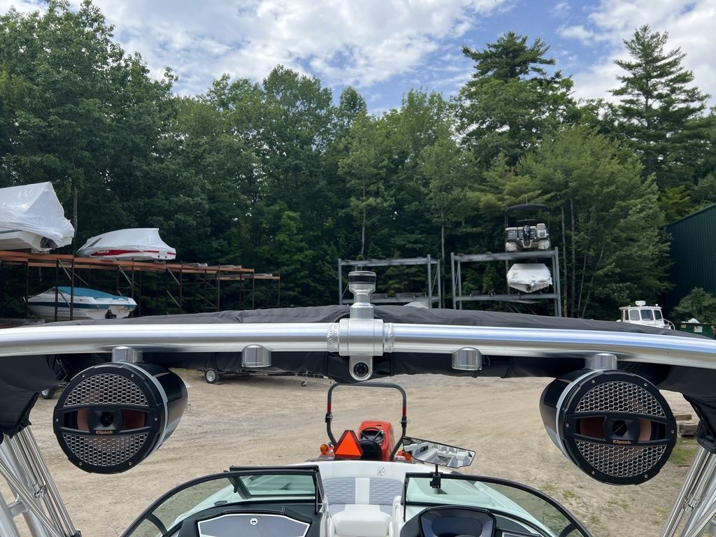 2024 MasterCraft X22 - 33