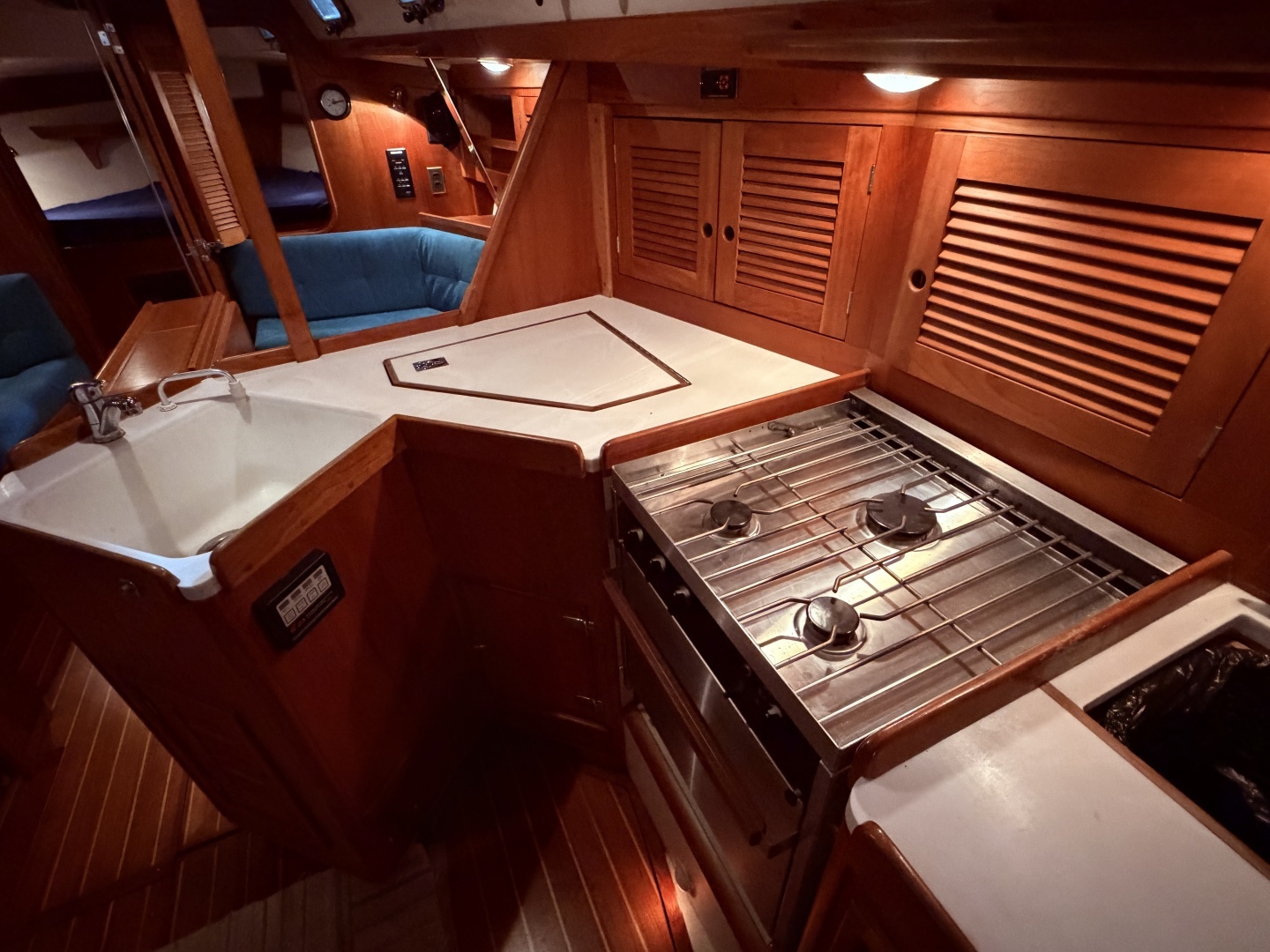 2000 Tartan 3500 - Image 8