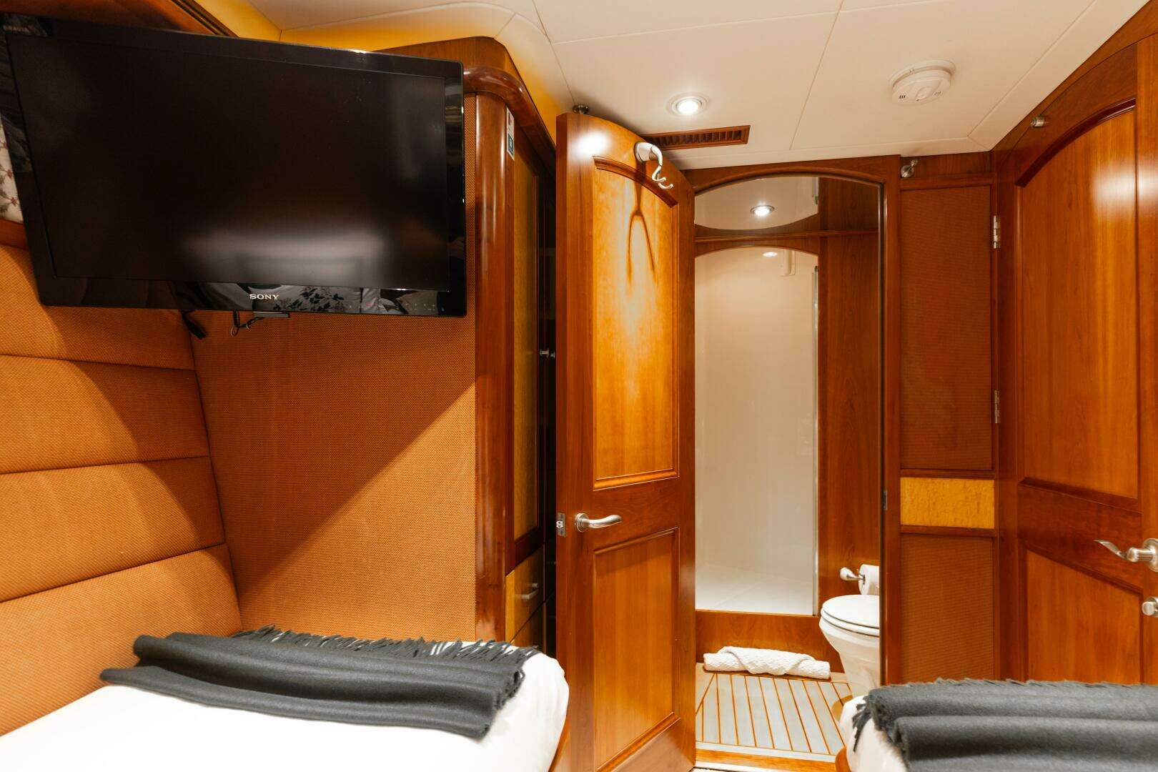 2007 President Tri-Deck - Image 26