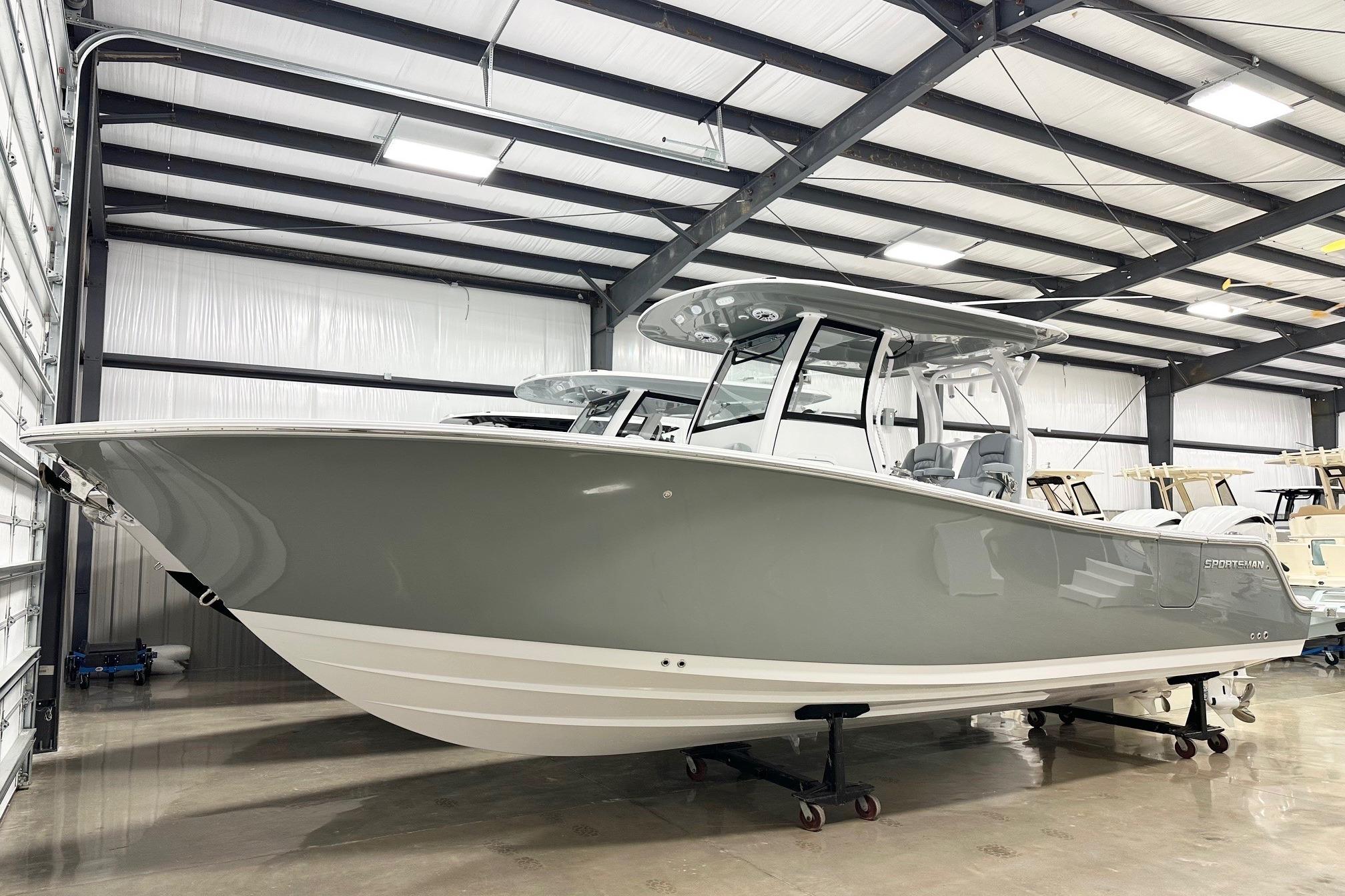 2026 Sportsman Open 282 Center Console