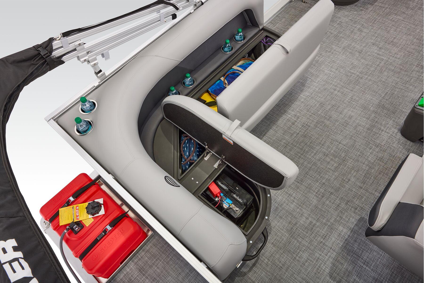 2026 Sun Tracker Party Barge 16 DLX - 50