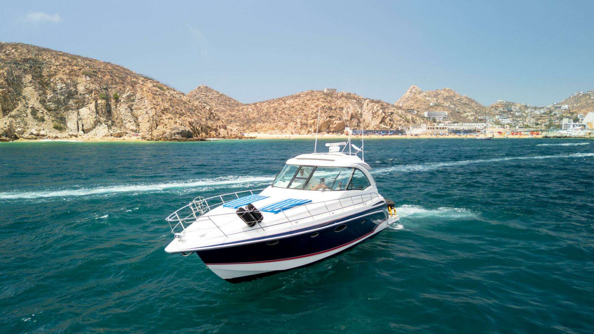 2007 Formula 45 Yacht - Image 4