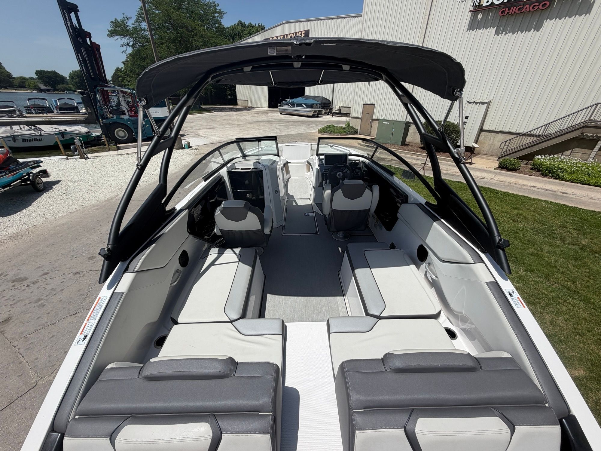 2021 Yamaha Boats AR250 - 6