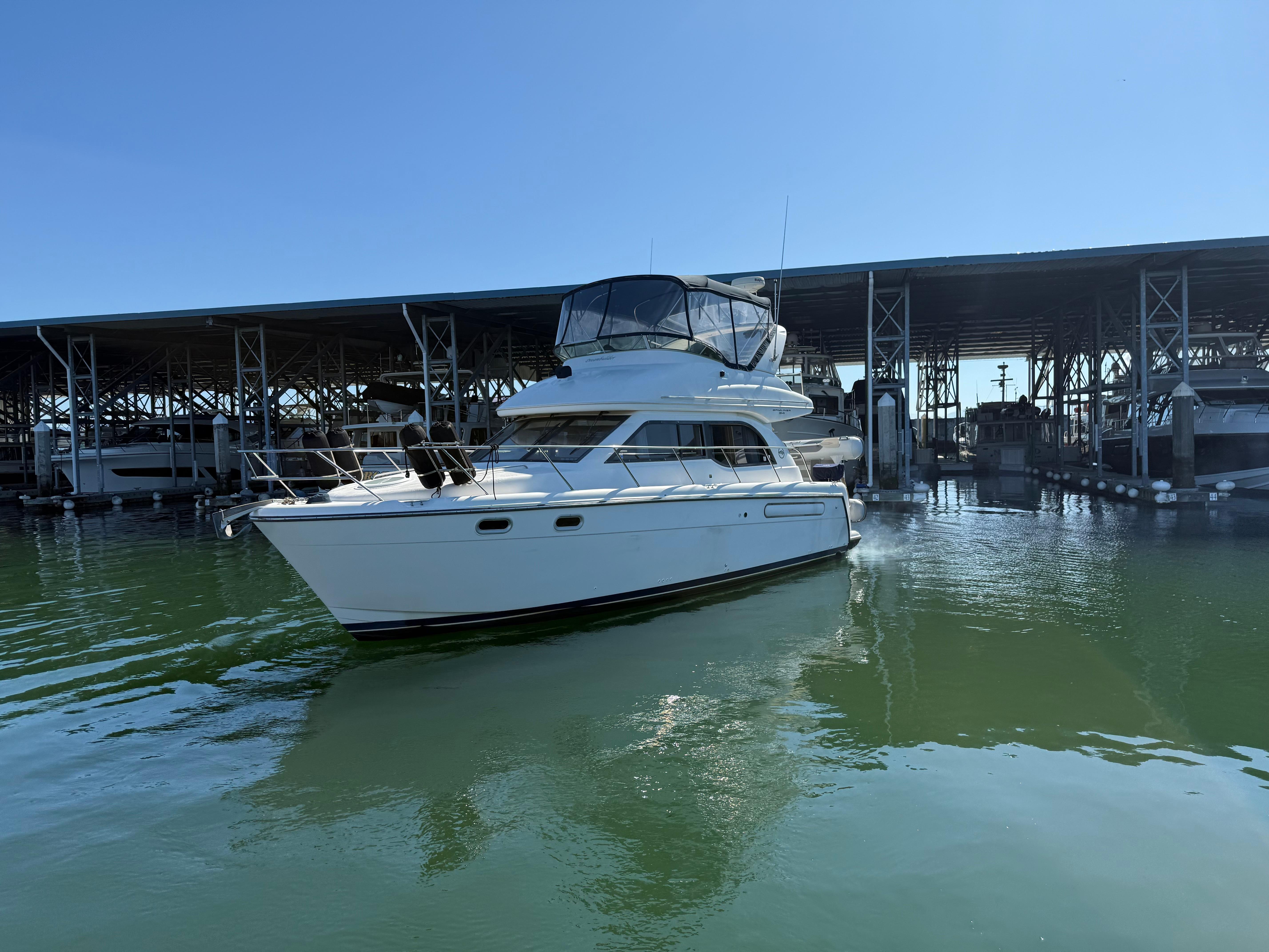 2001 Bayliner 3488 Command Bridge Motoryacht