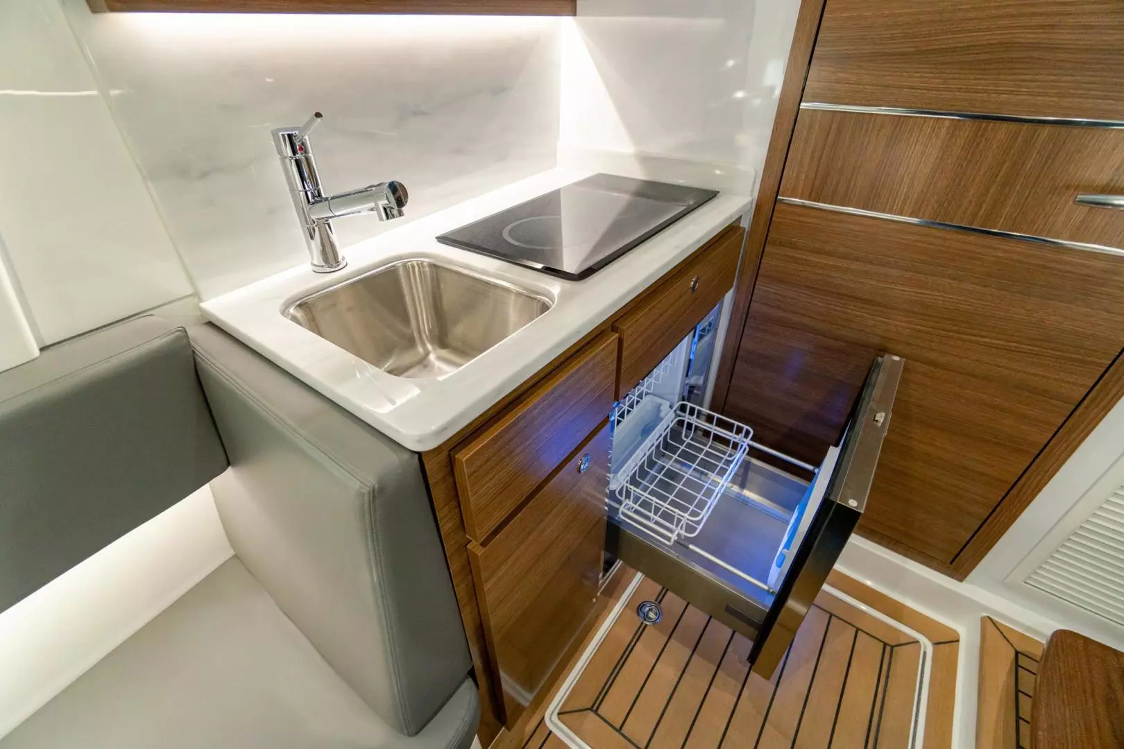 2027 Valhalla Boatworks V-46 Center Console - Image 25